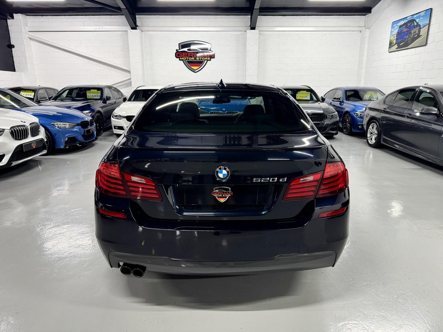 BMW 5 Series view 26