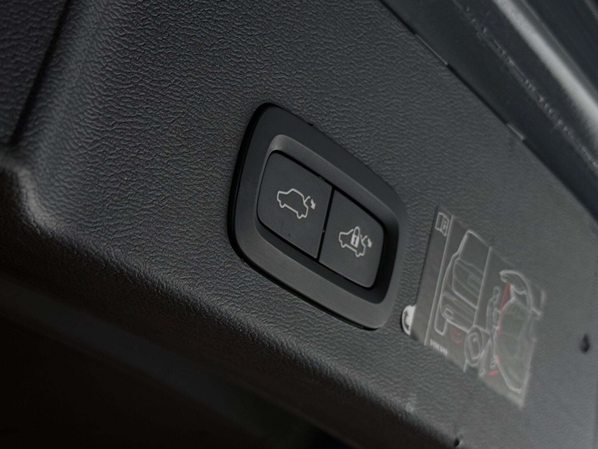 Volvo XC40 view 10