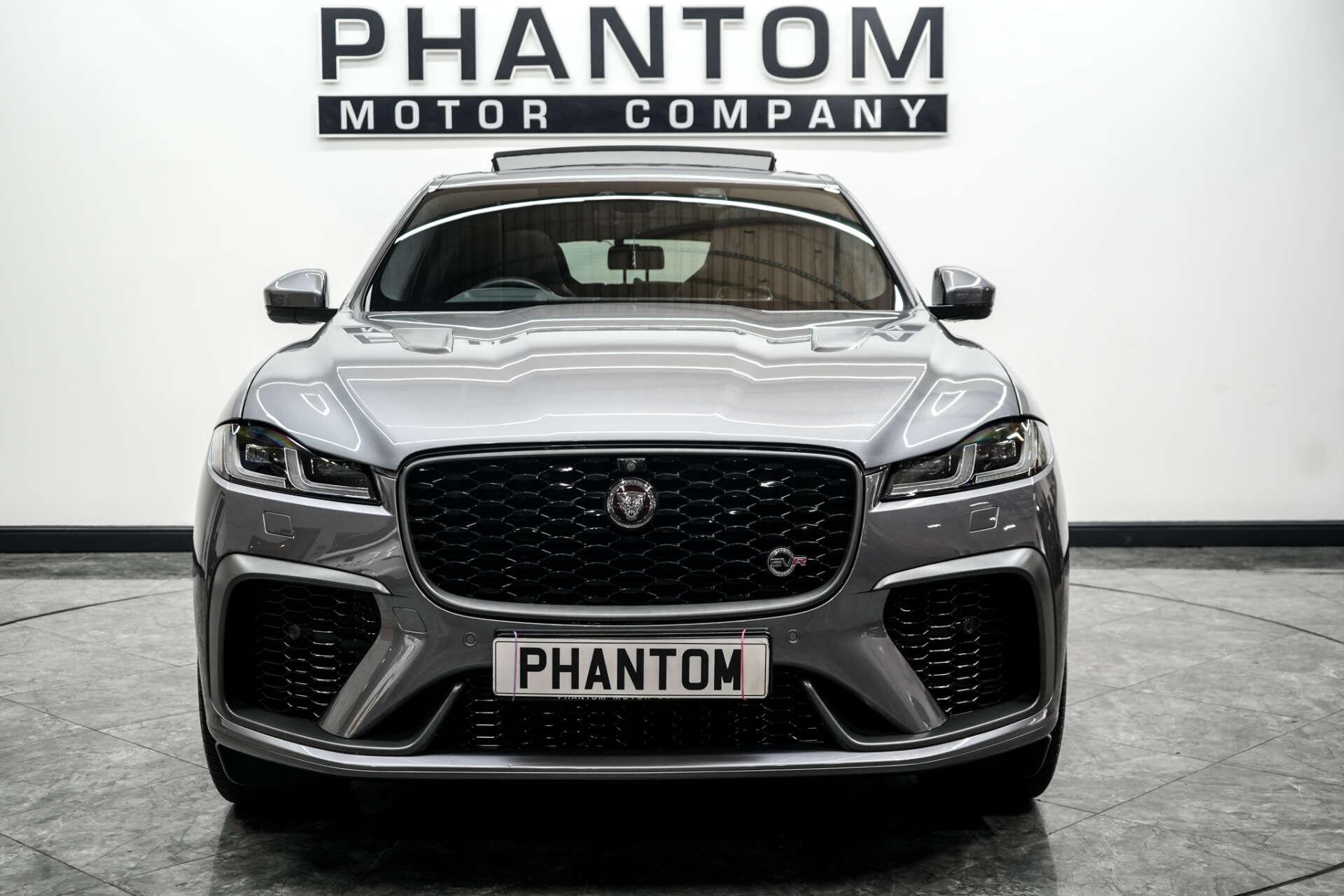 Jaguar F-Pace view 4