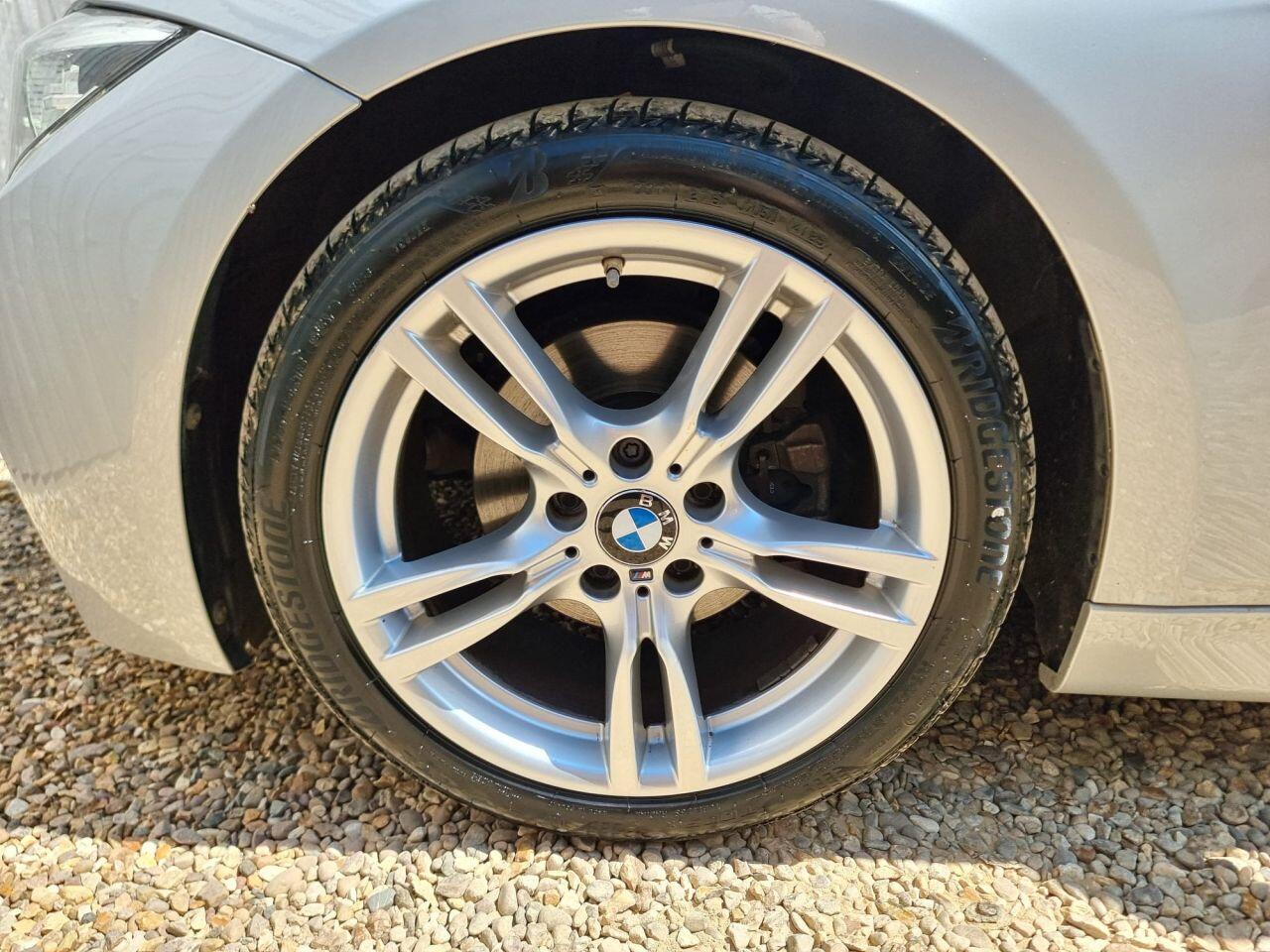 BMW 3 Series view 45