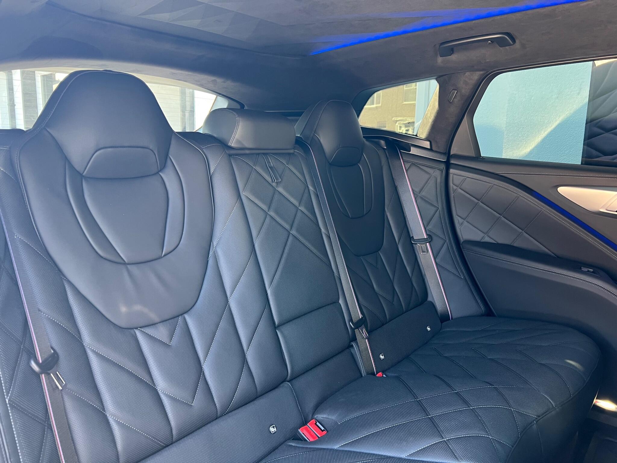BMW XM view 59
