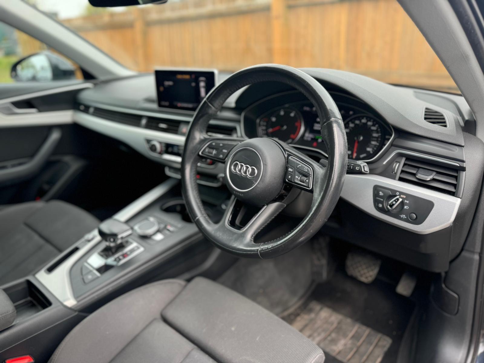 Audi A4 view 18