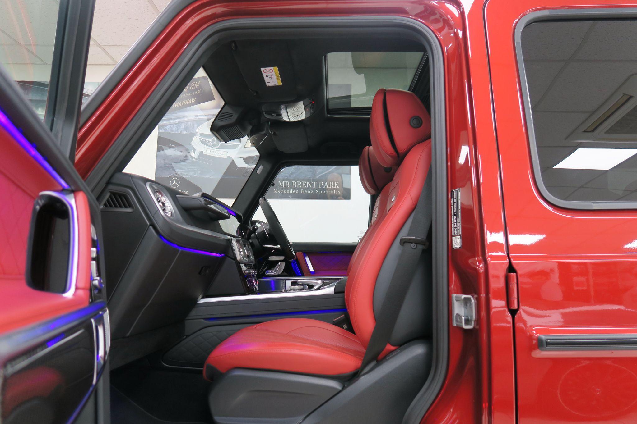Mercedes-Benz G-Class view 9