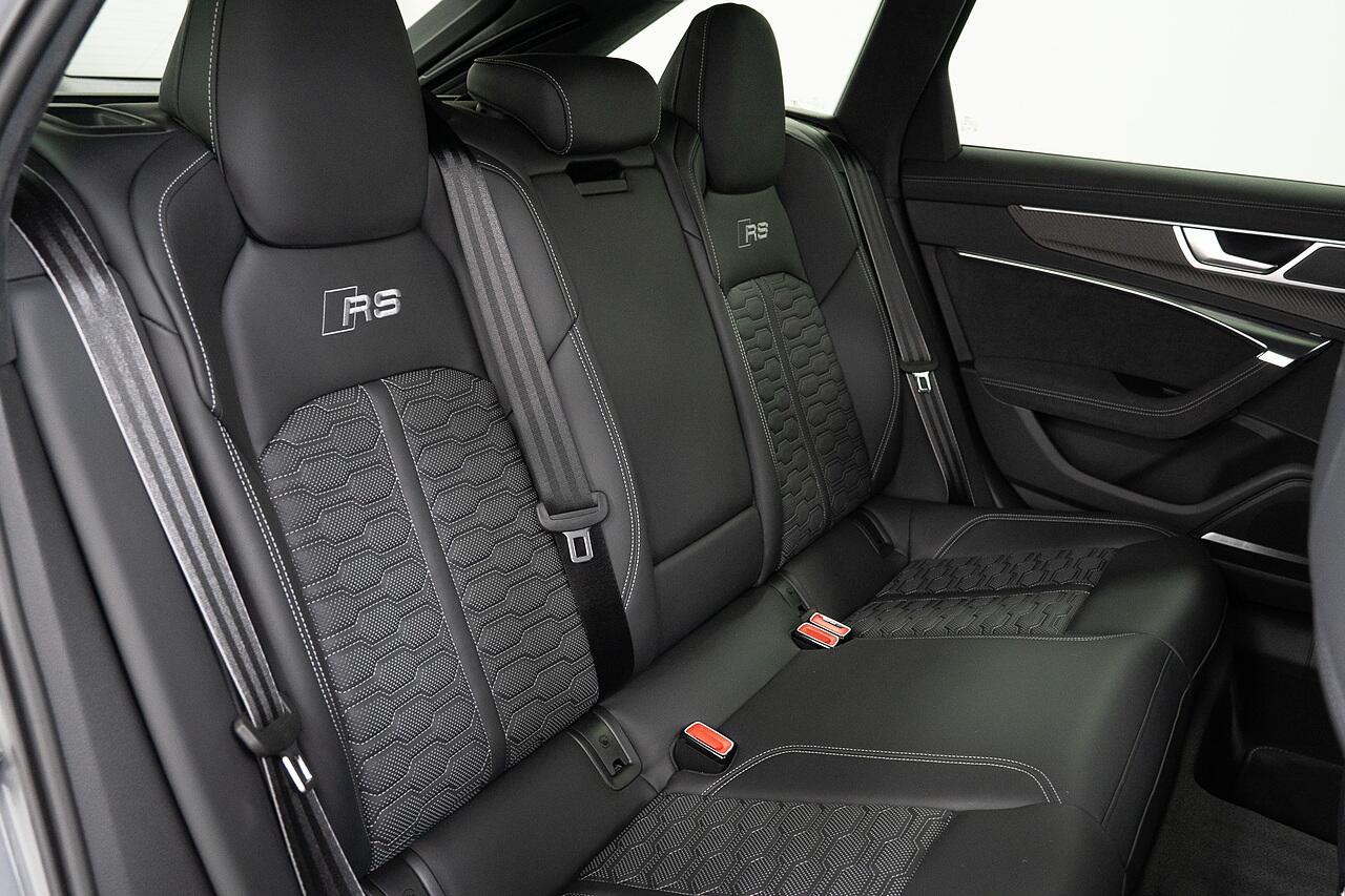 Audi RS6 view 21