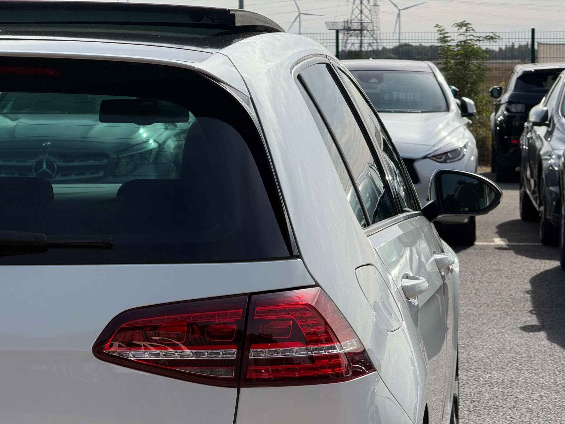 Volkswagen Golf view 27