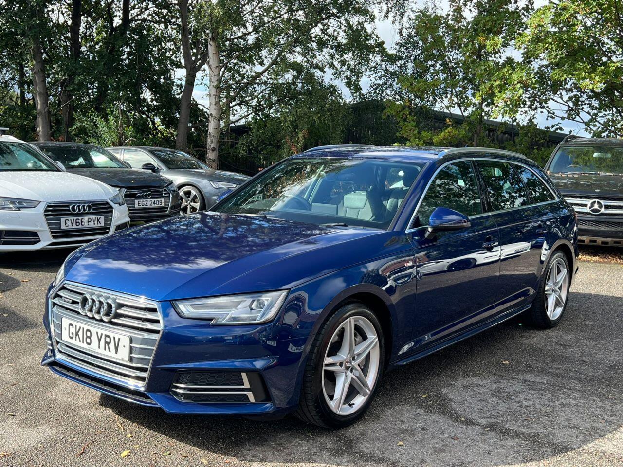 Audi A4 view 11