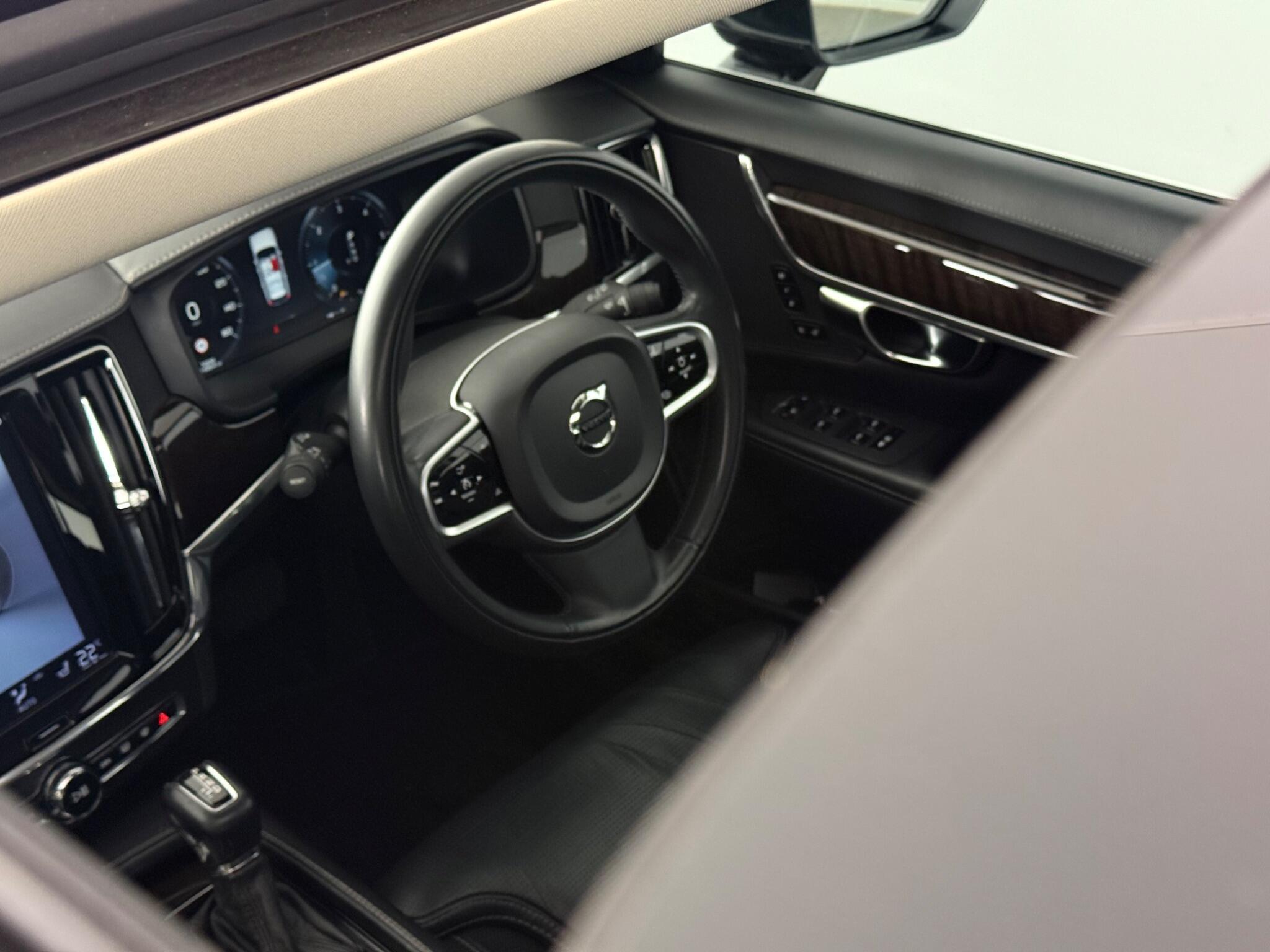 Volvo V90 view 15