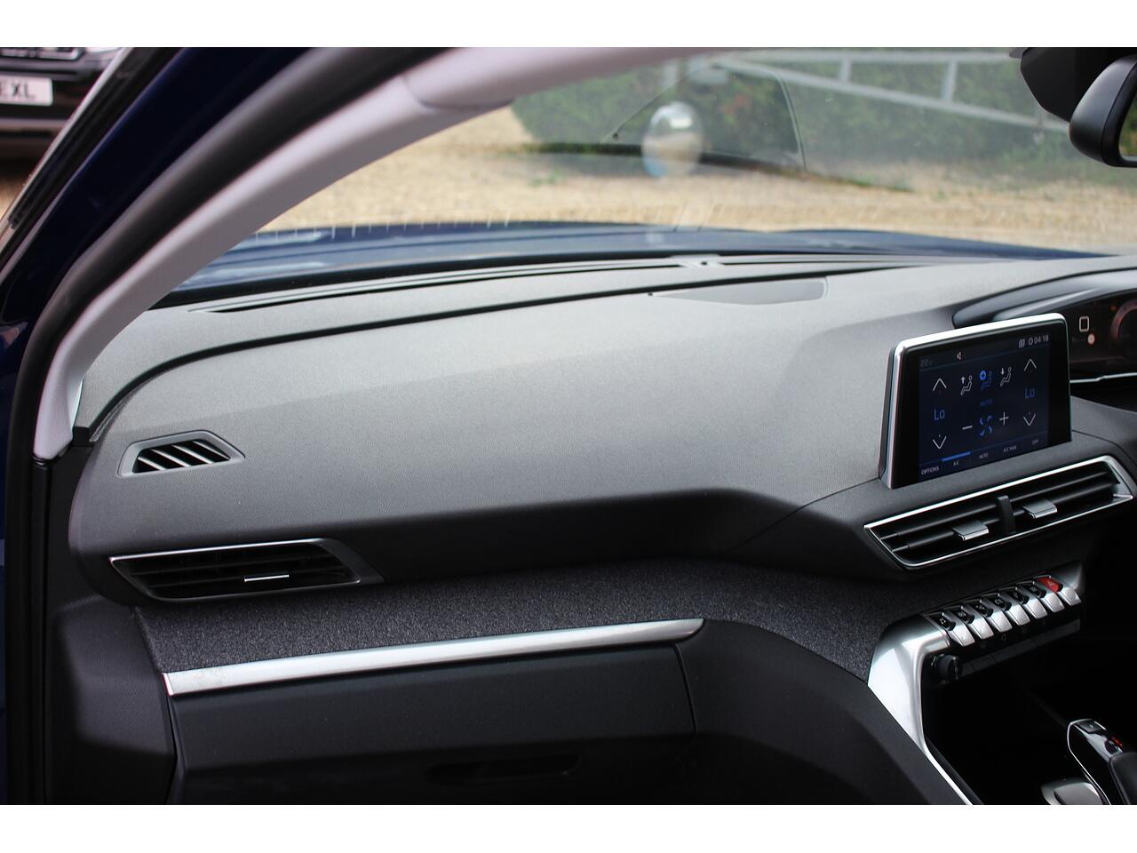Peugeot 3008 view 14