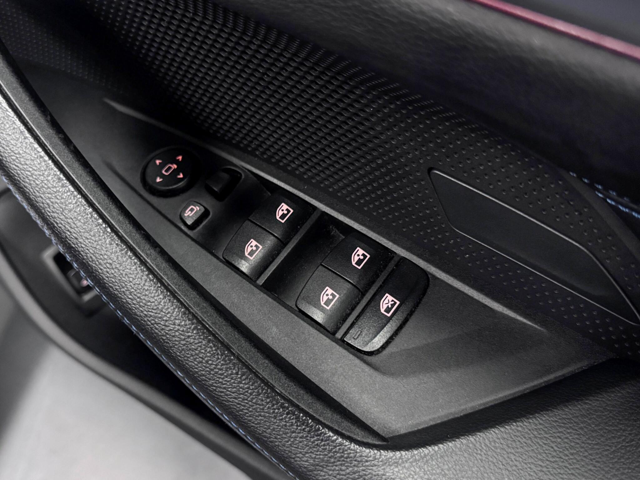 BMW 4 Series Gran Coupe view 14