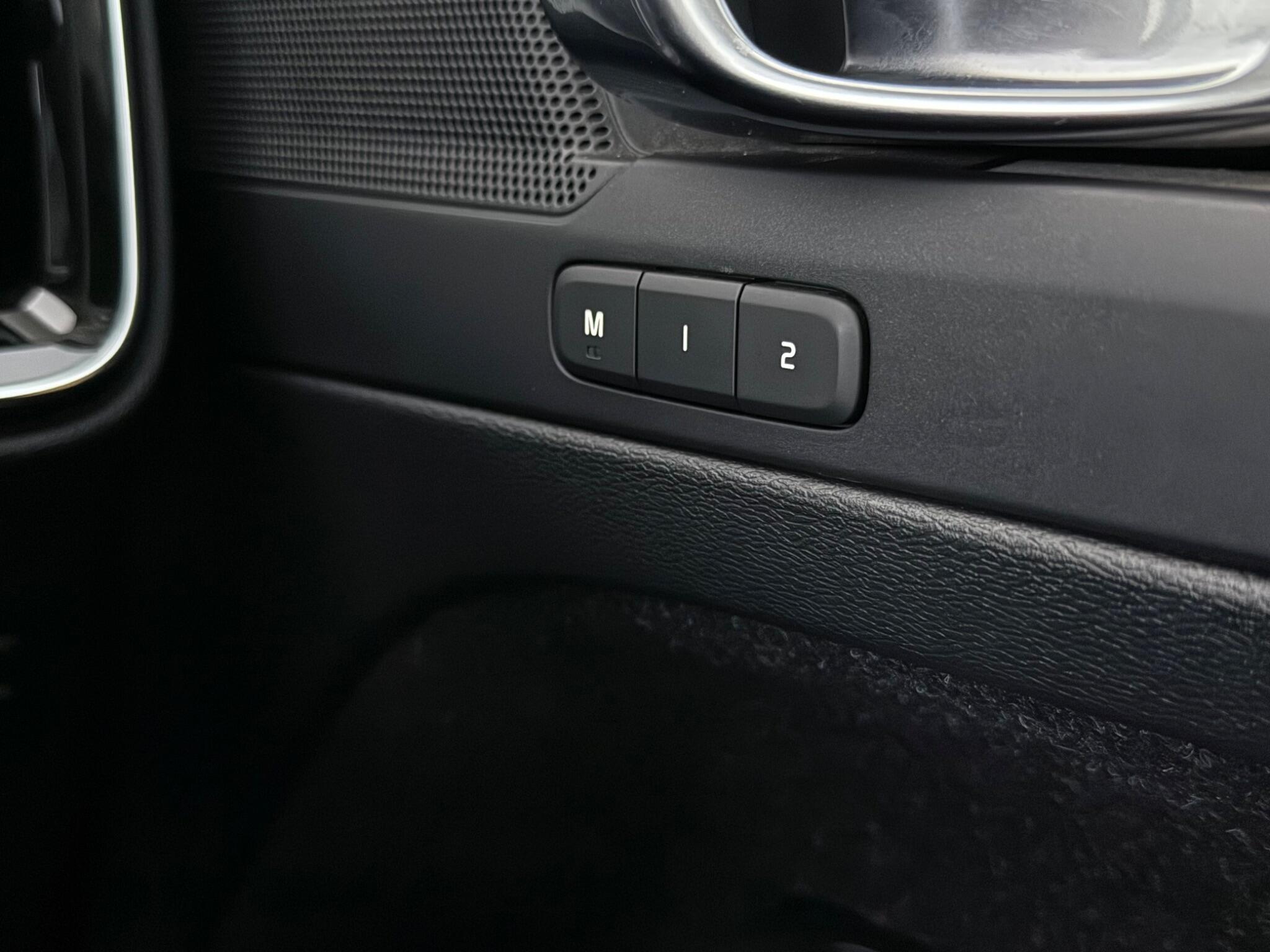 Volvo XC40 view 22