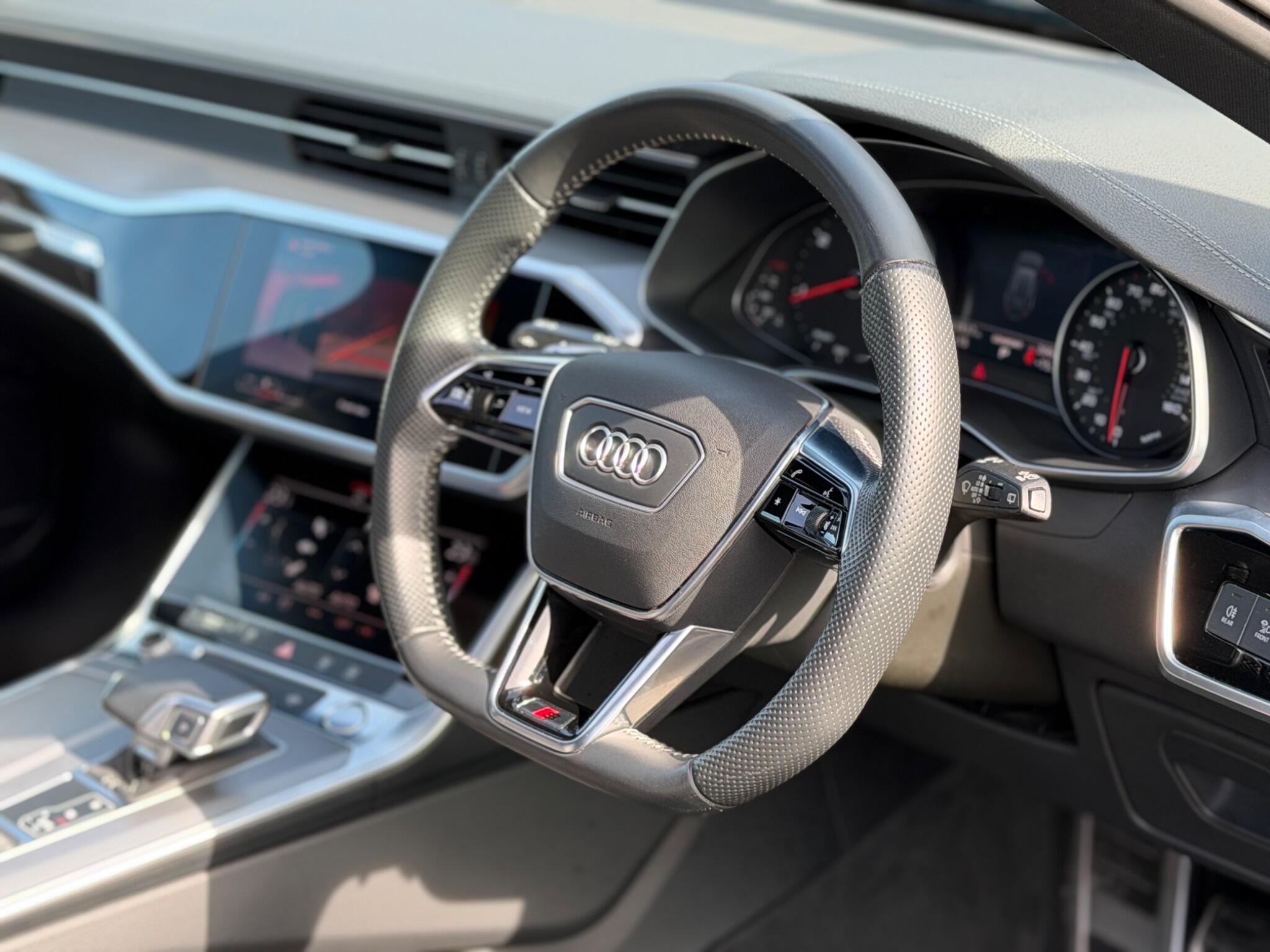 Audi A6 view 15