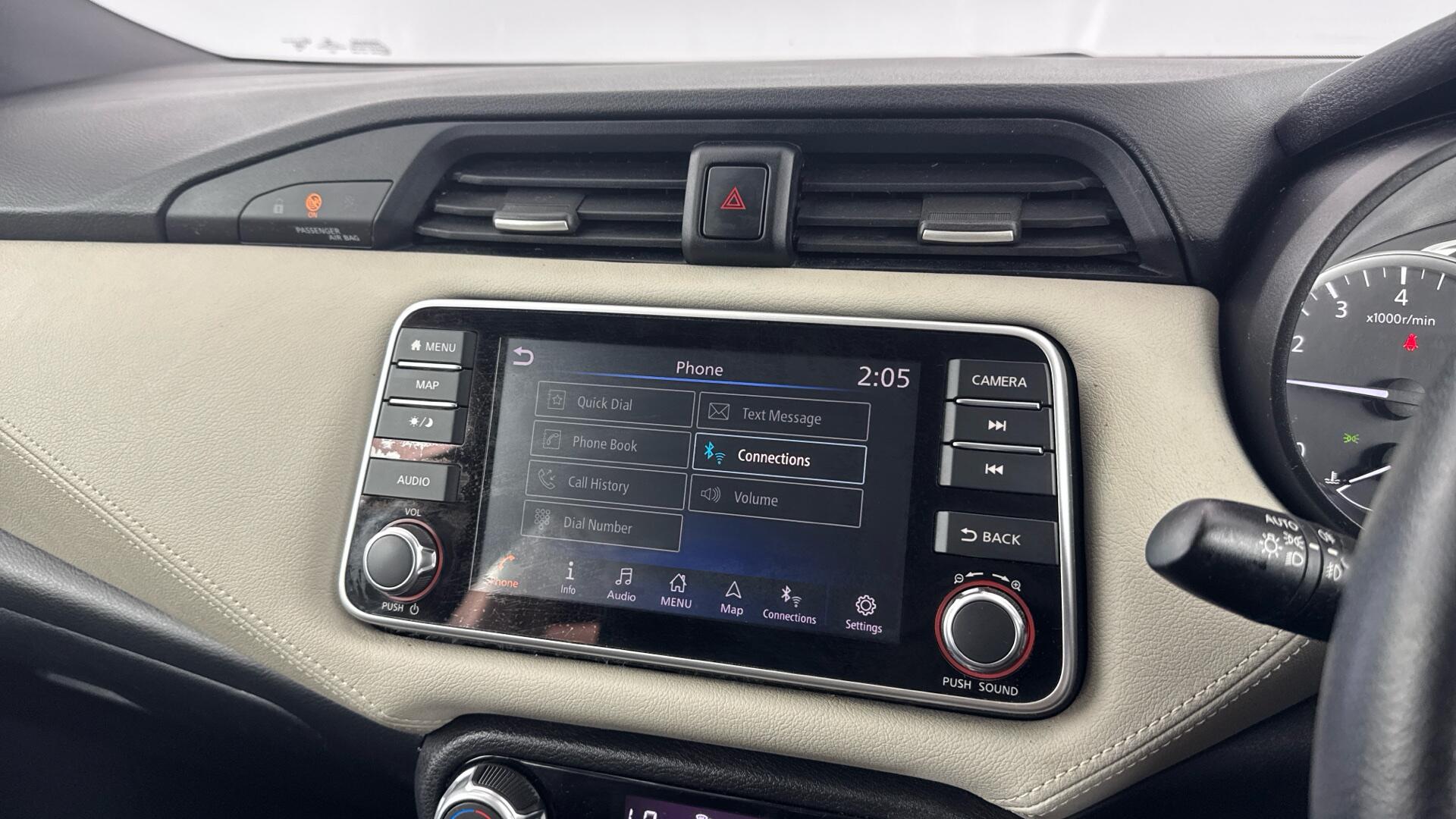 Nissan Micra view 27