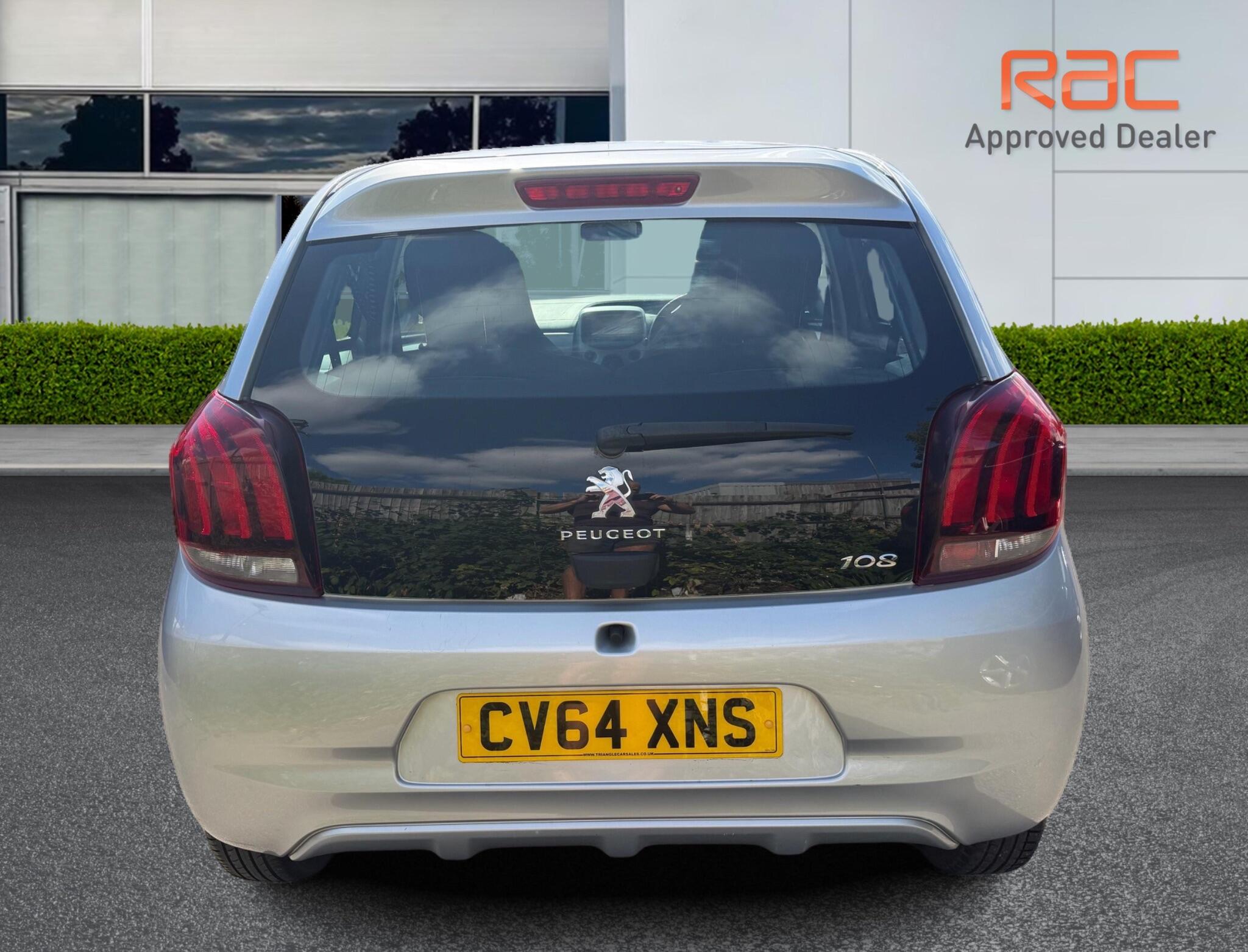 Peugeot 108 view 13