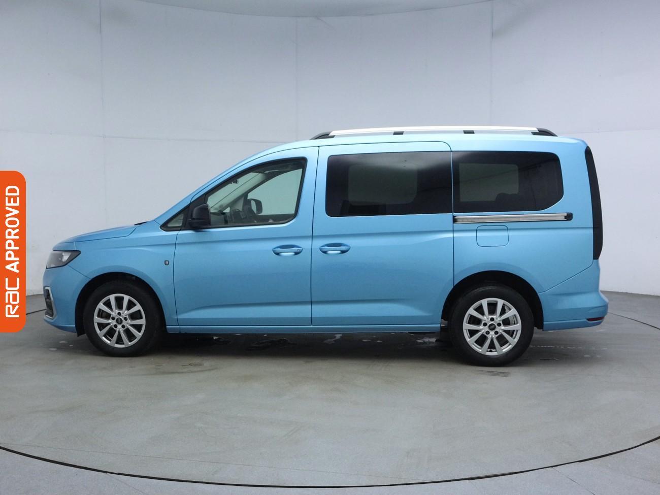 Ford Grand Tourneo Connect view 31