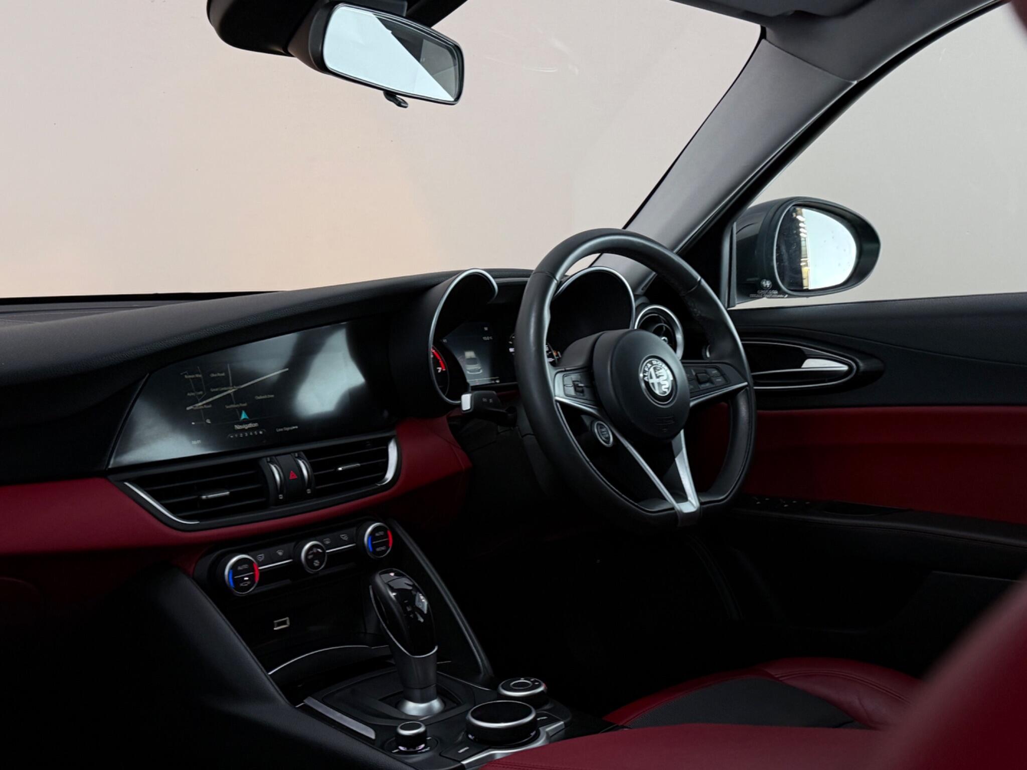 Alfa Romeo Giulia view 4