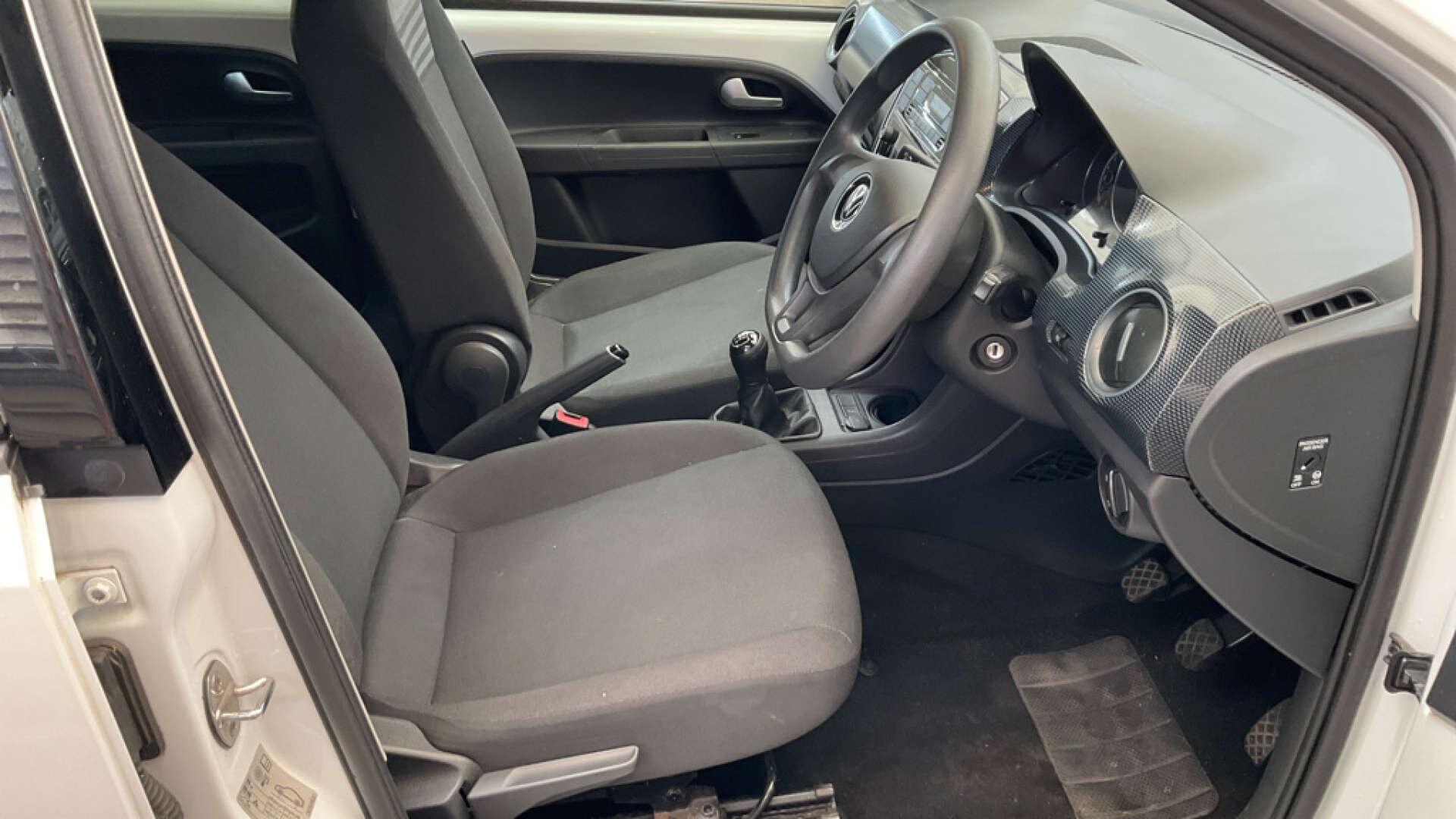 Volkswagen Up! view 10