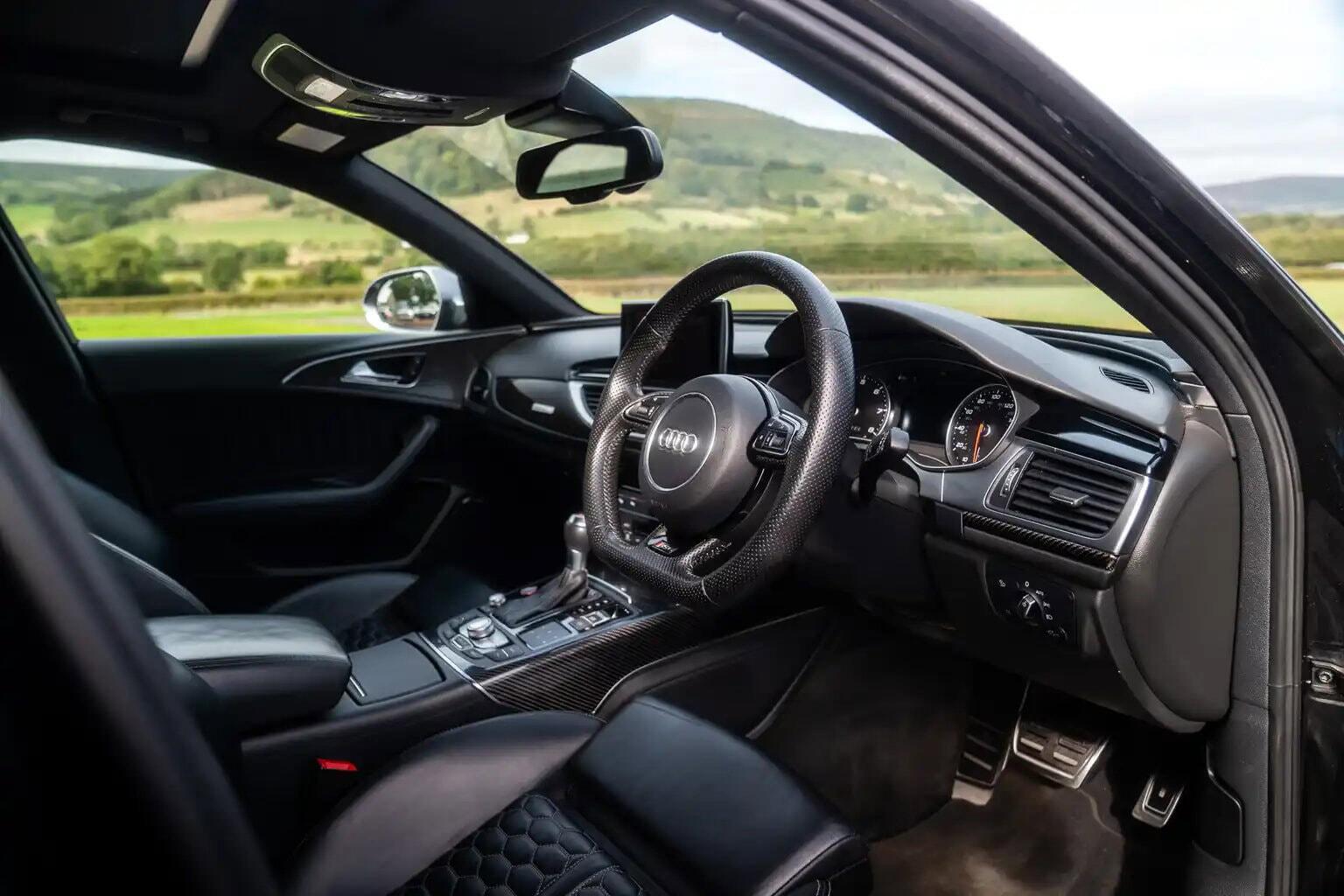 Audi RS6 view 20