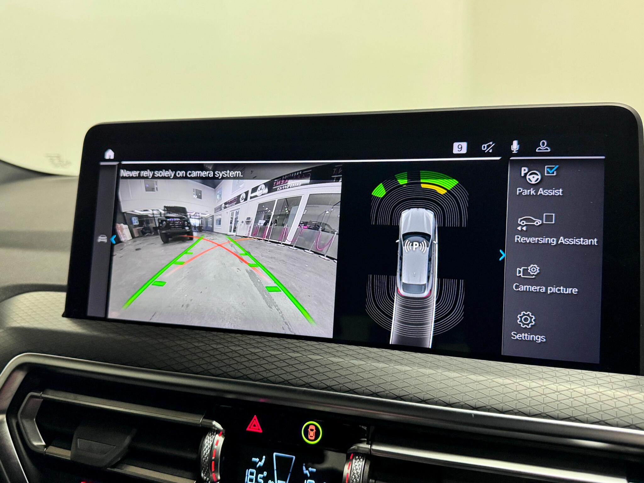 BMW X4 view 38