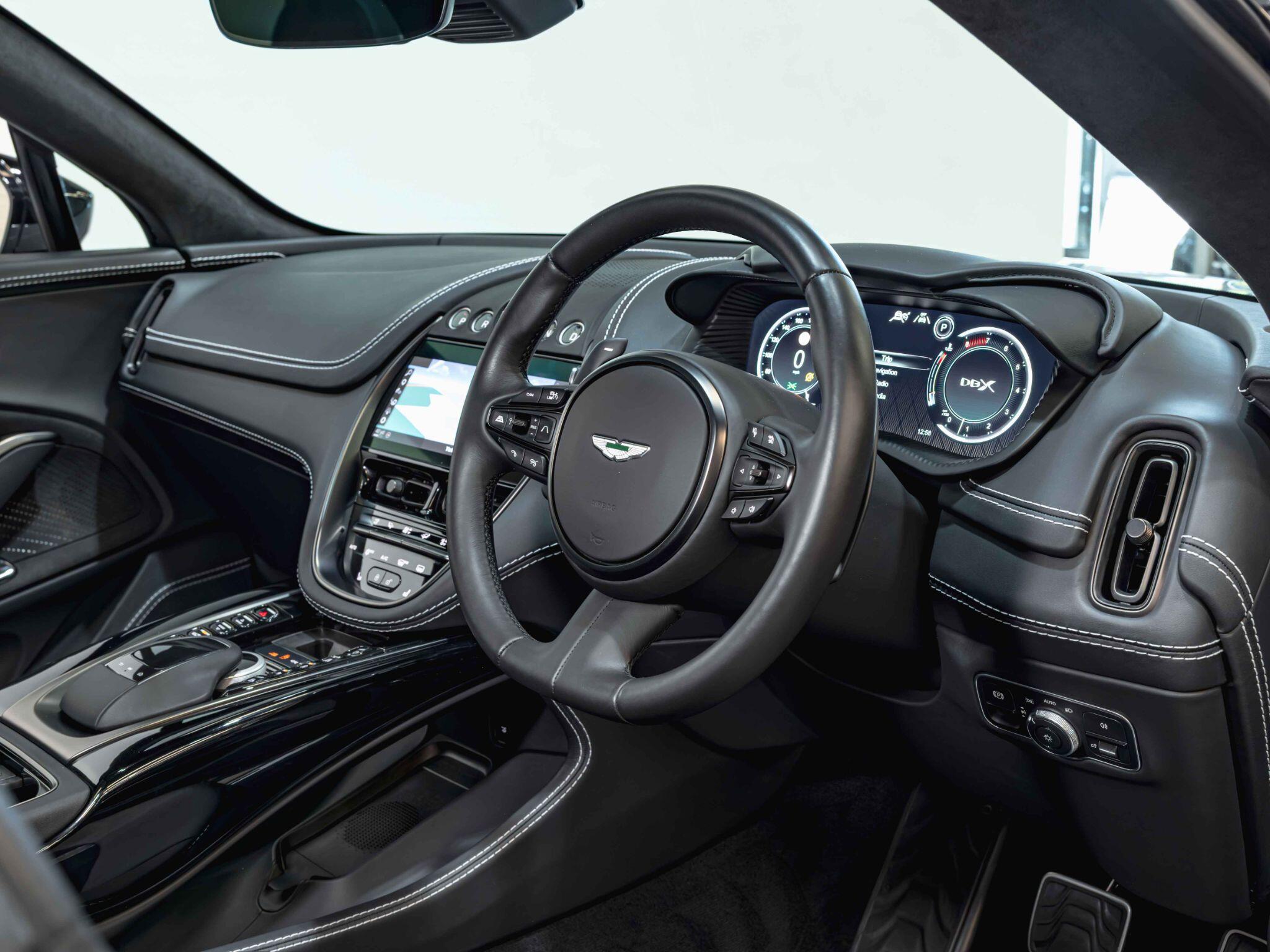 Aston Martin DBX view 17
