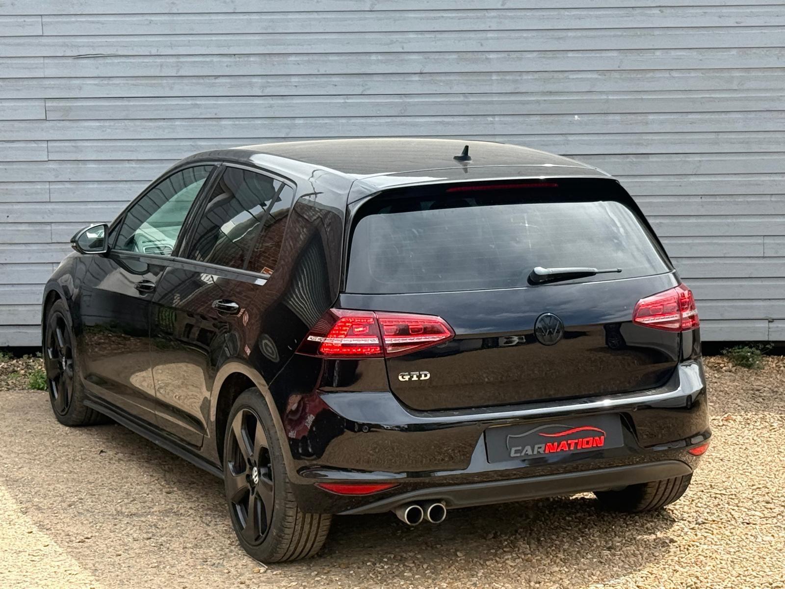 Volkswagen Golf view 8