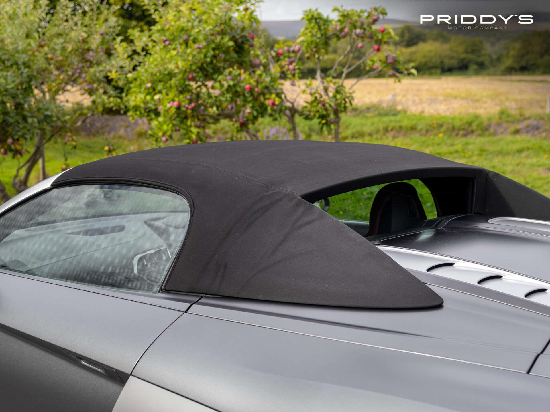 Audi R8 view 64