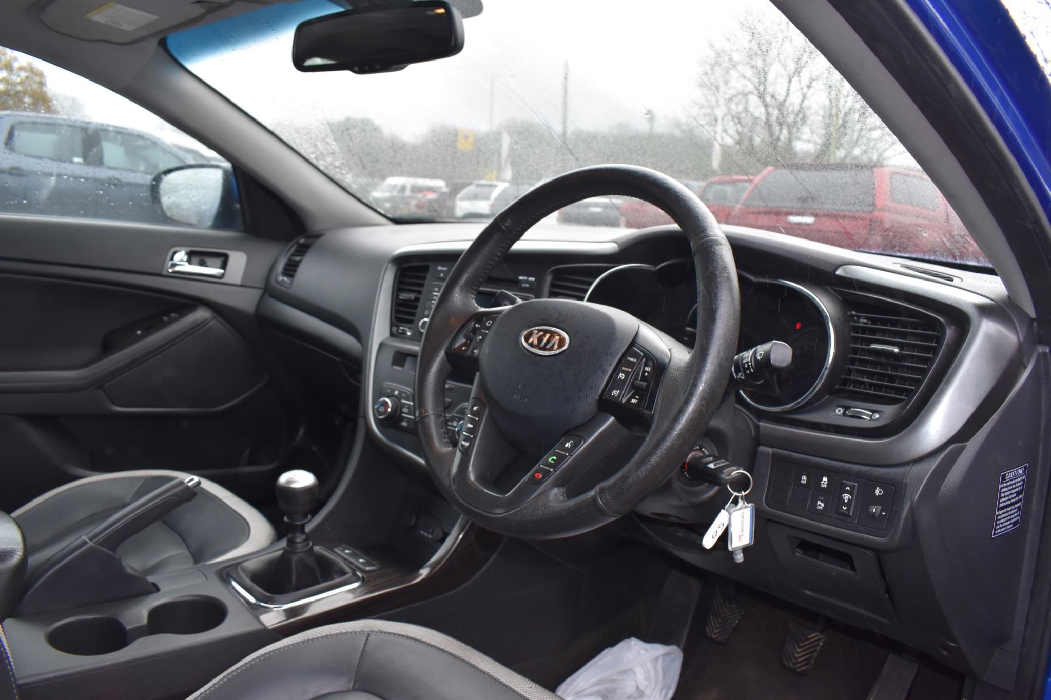 Optima - 1.6 CRDi 2 Euro 6 (s/s) 4dr - Image 19