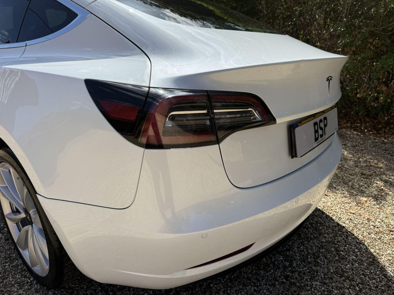 Tesla Model 3 view 34