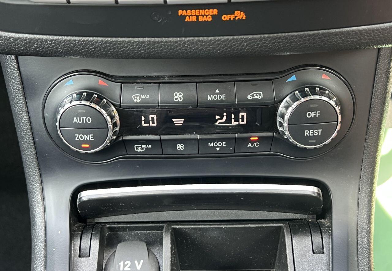 Mercedes-Benz B Class view 35