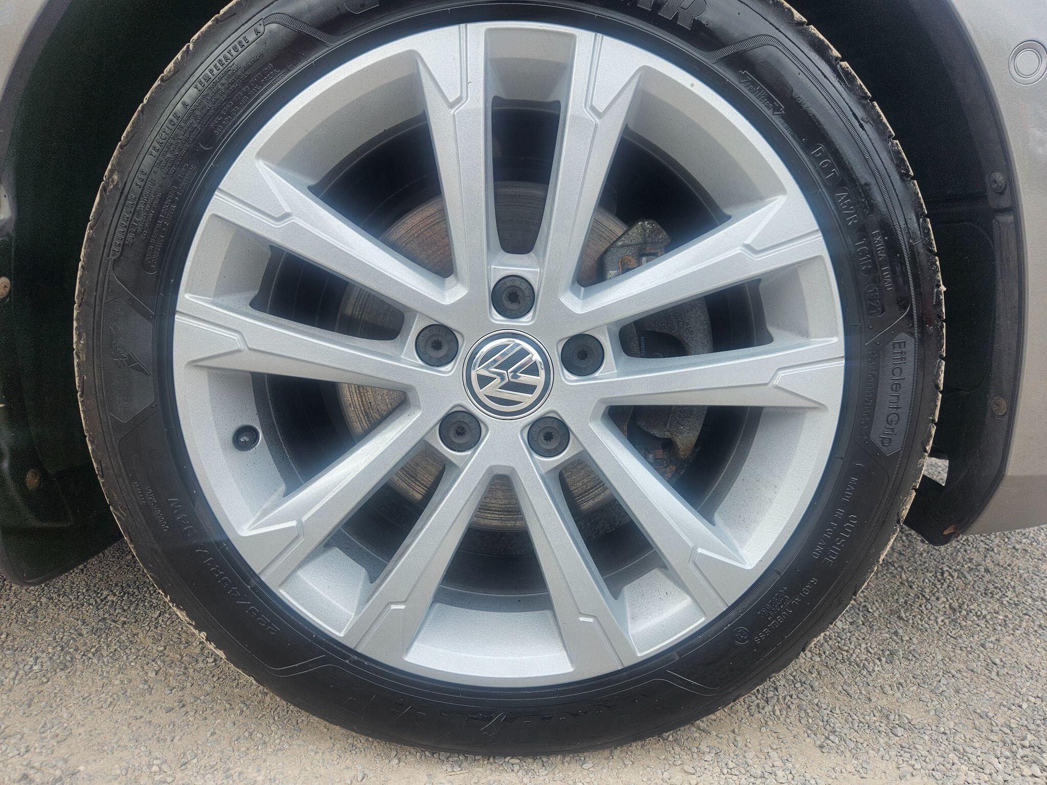 2015 Volkswagen Golf image 51