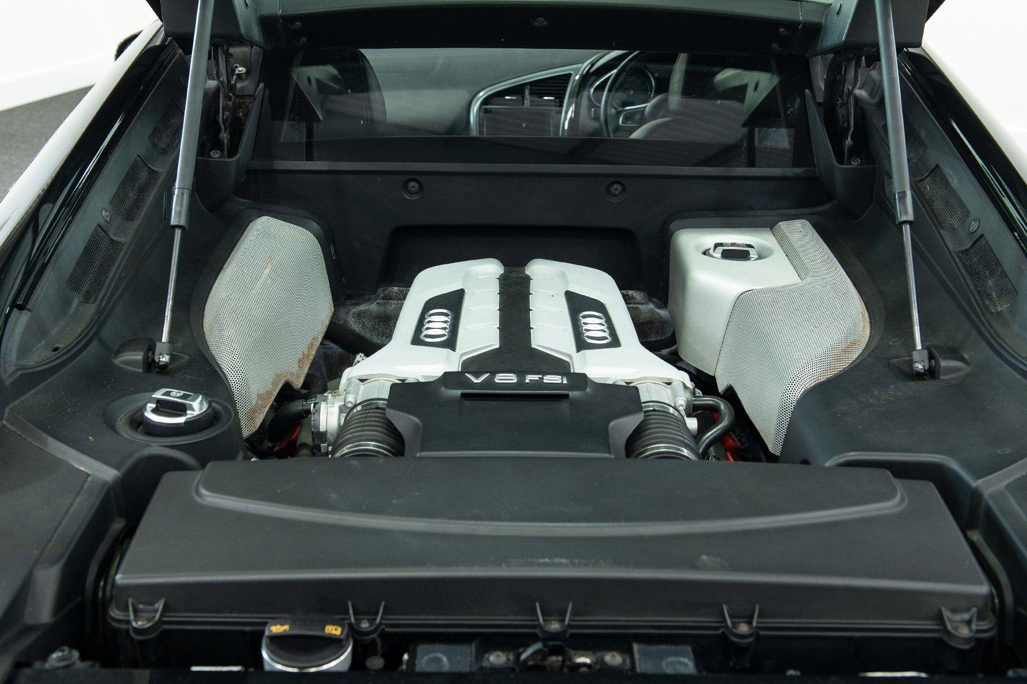 Audi R8 view 29