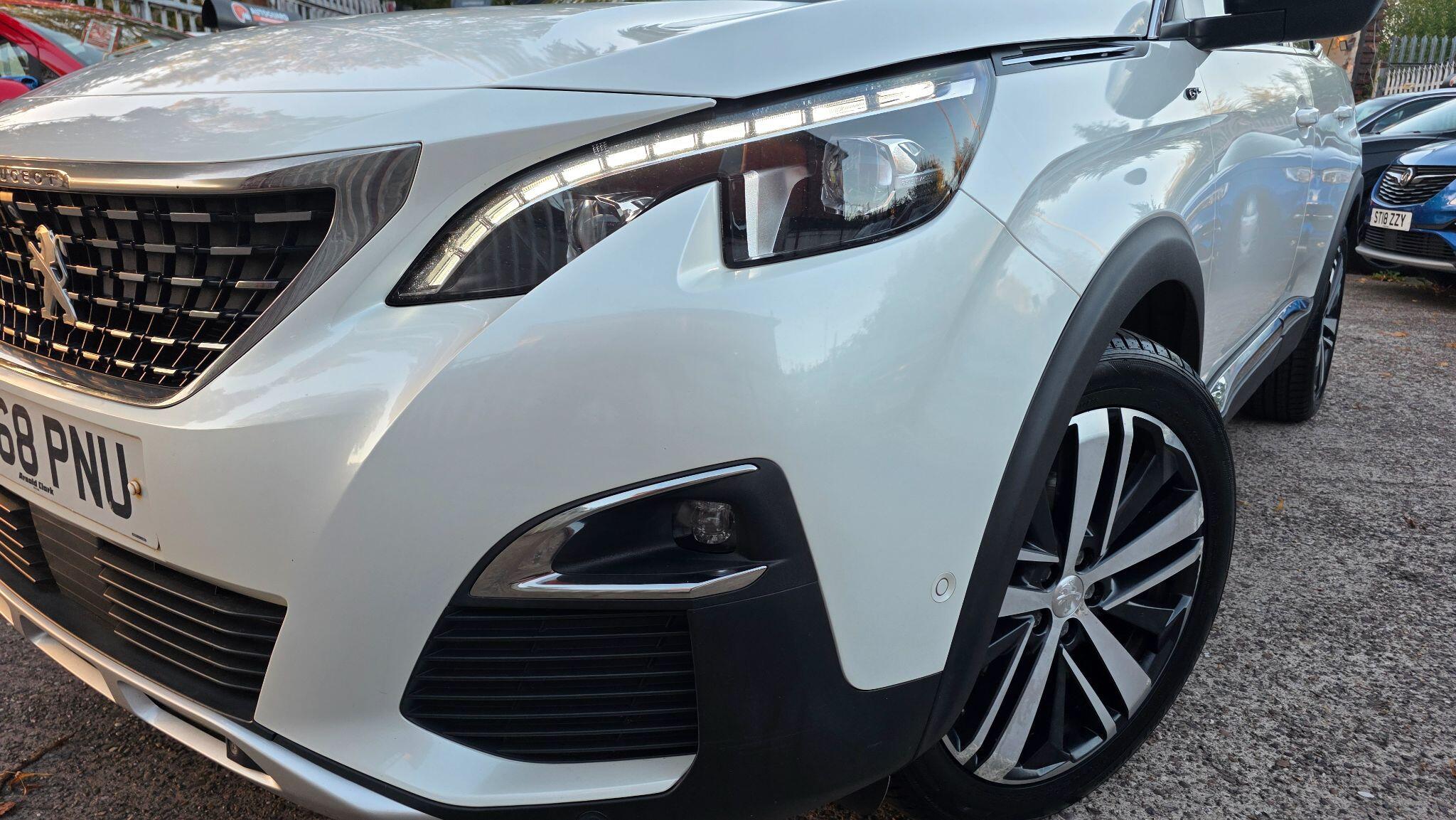 Peugeot 3008 view 14