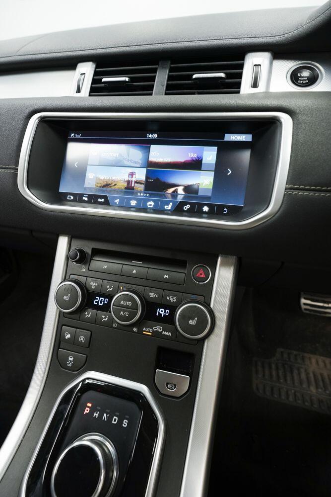 Land Rover Range Rover Evoque view 16