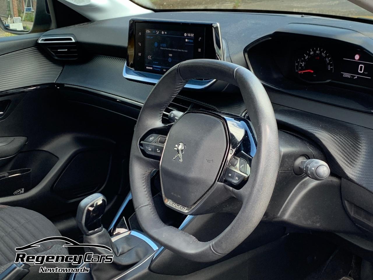 Peugeot 208 view 39