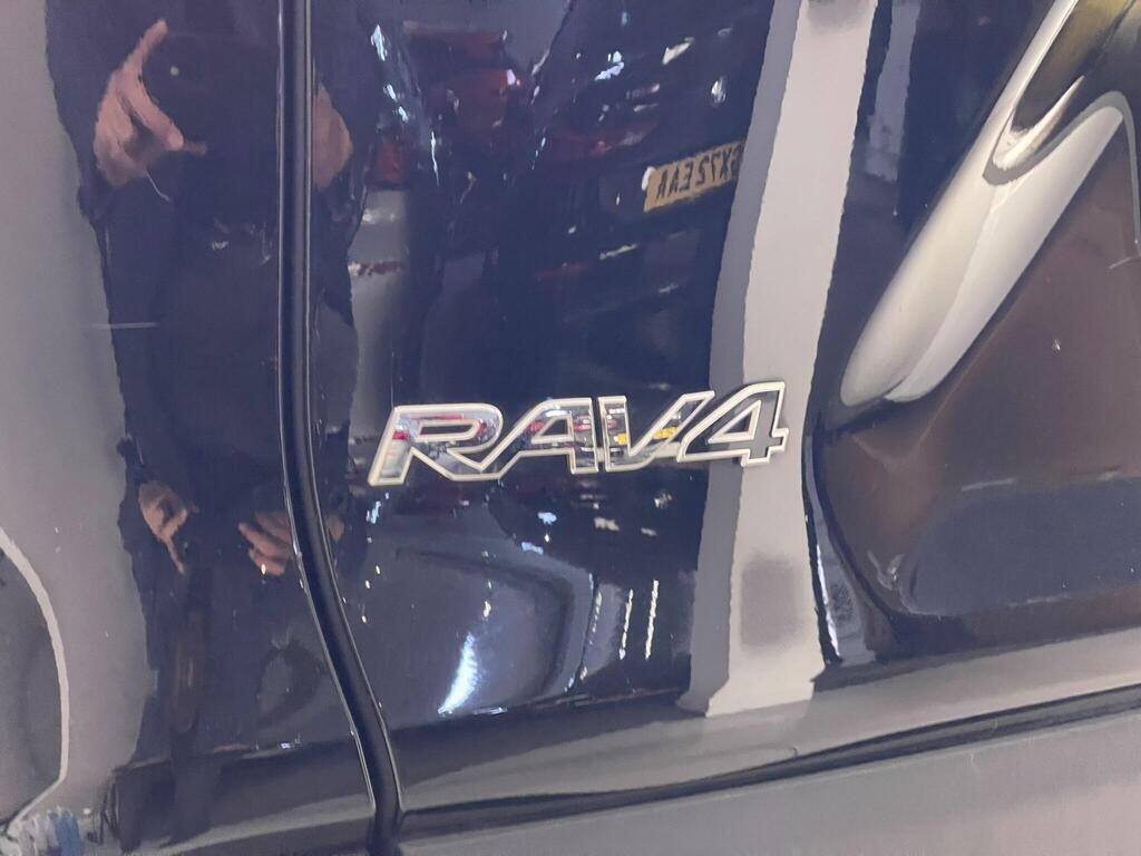 Toyota RAV4 view 29