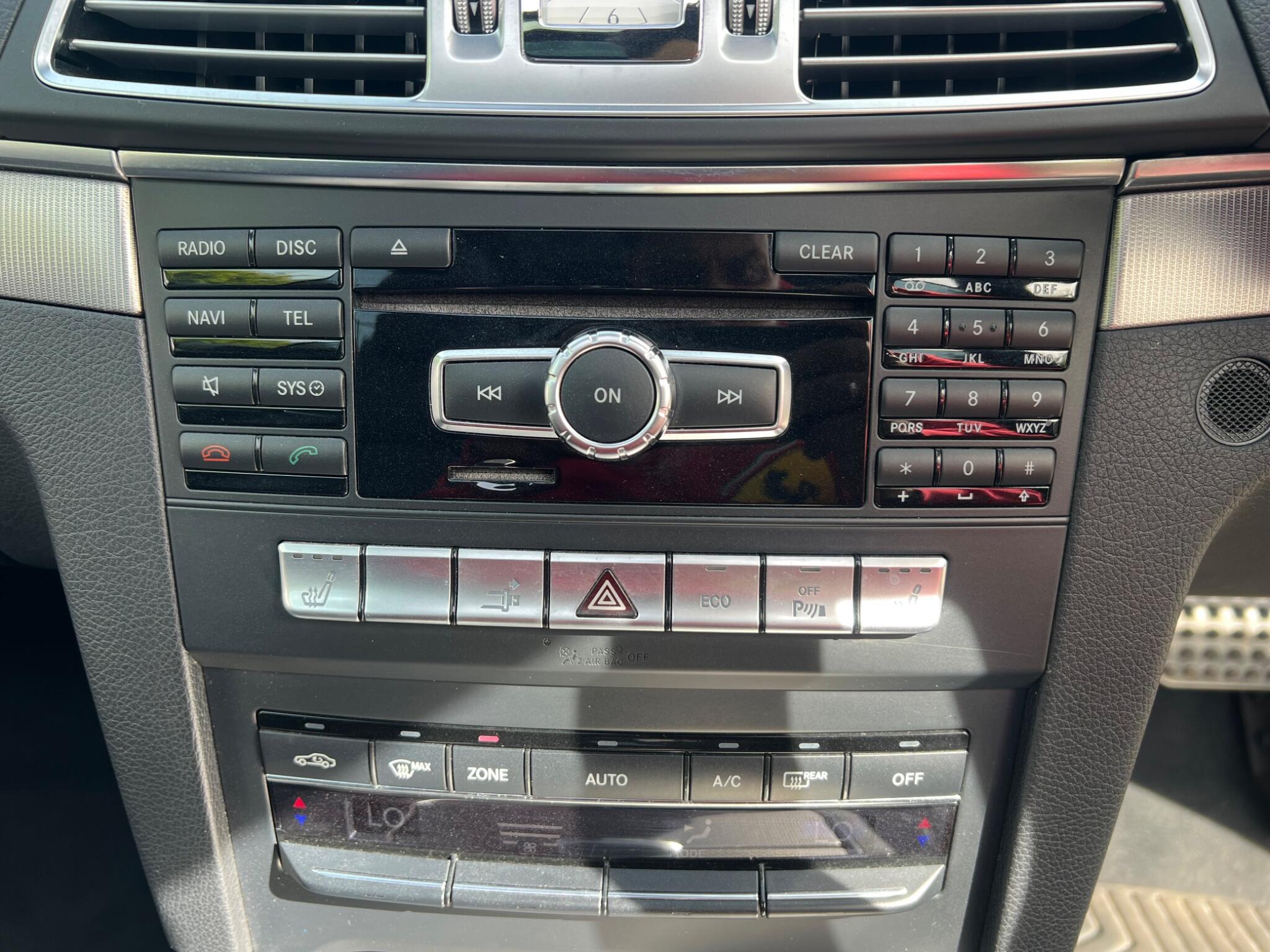 Mercedes-Benz E-Class view 44