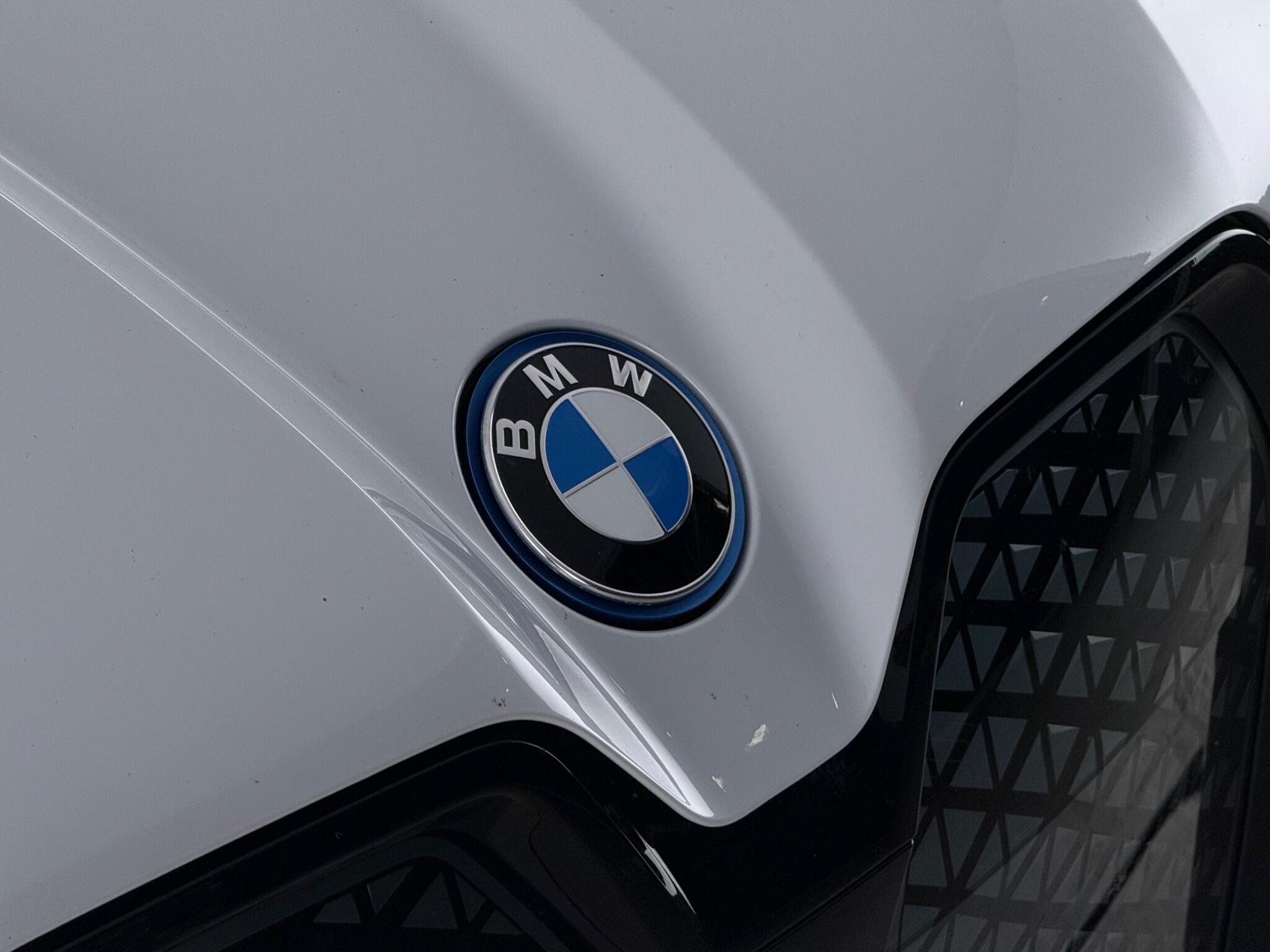 BMW Ix view 20