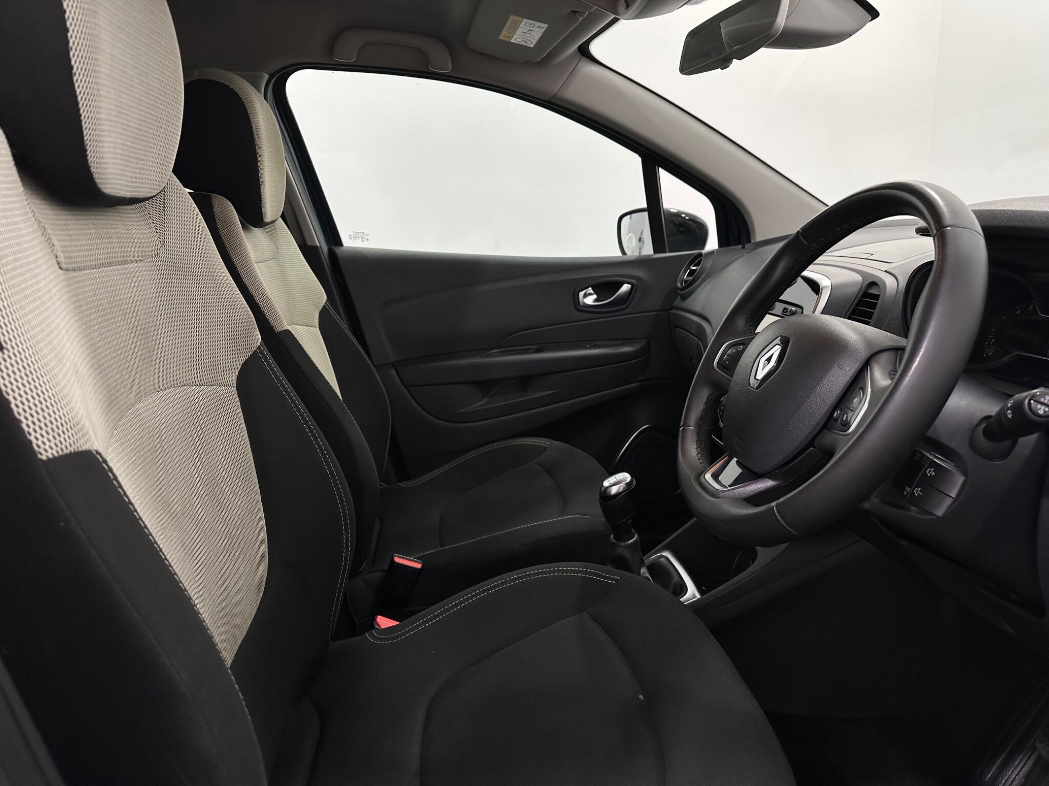 Renault Captur view 29