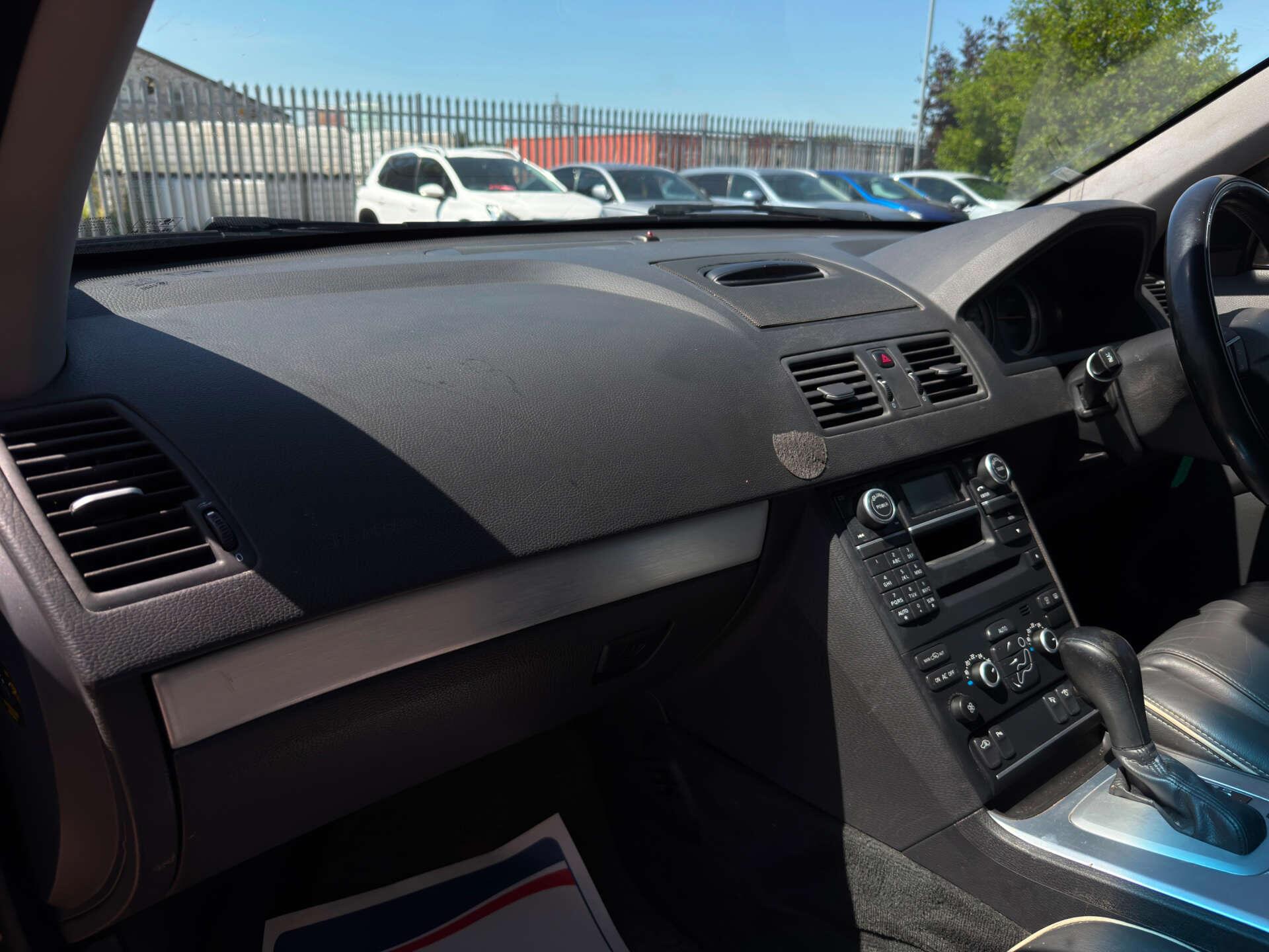 Volvo XC90 view 45