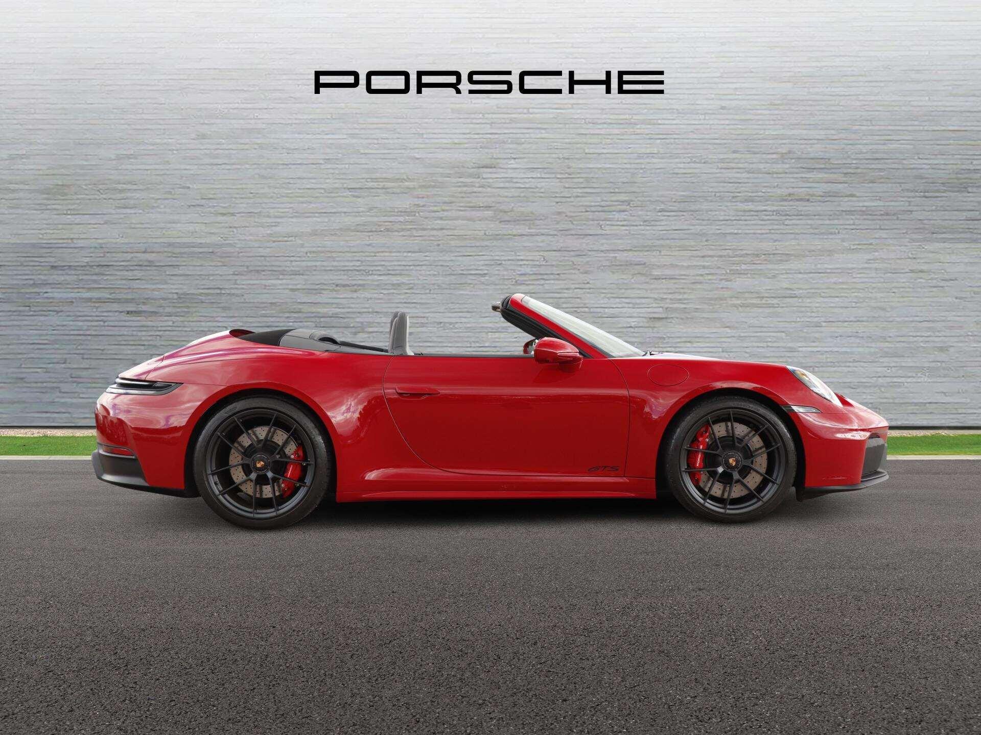 Porsche 911 view 2