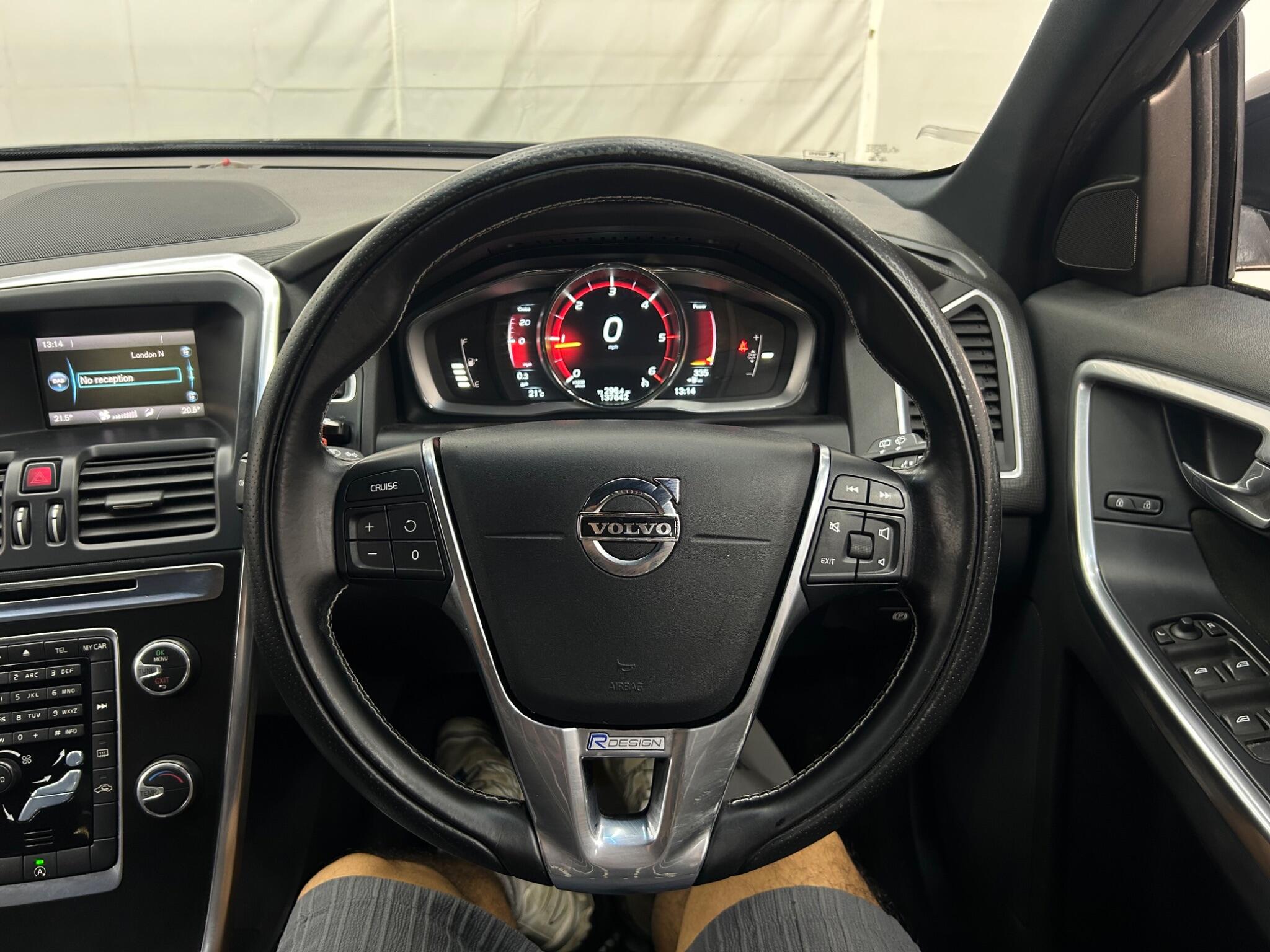 Volvo XC60 view 35