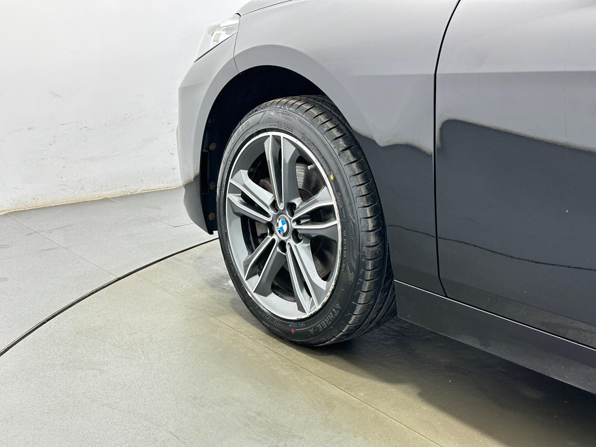 BMW 2 Series view 51