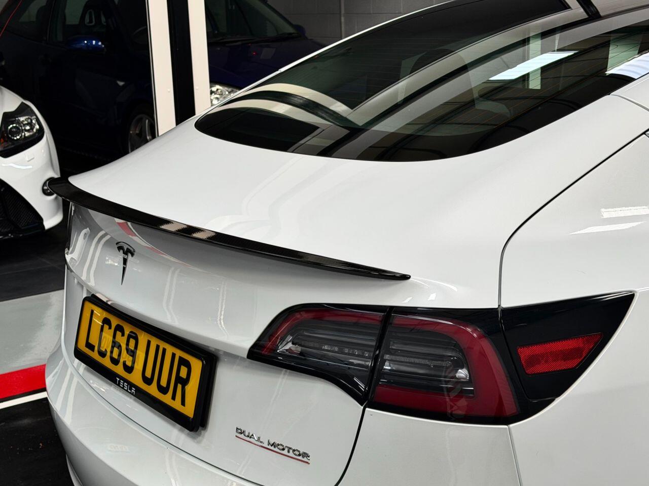 Tesla Model 3 view 32