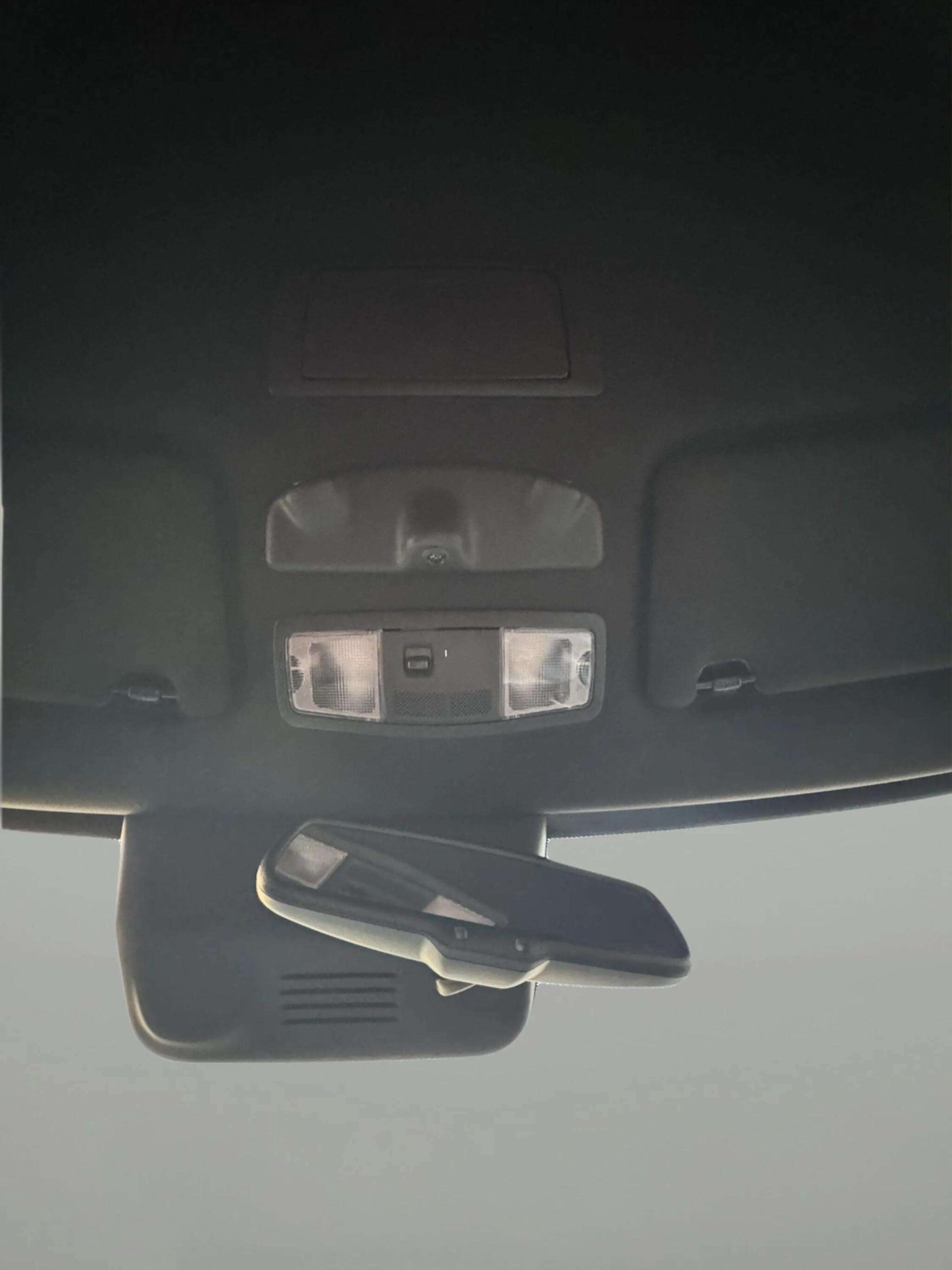 Mitsubishi Outlander view 47