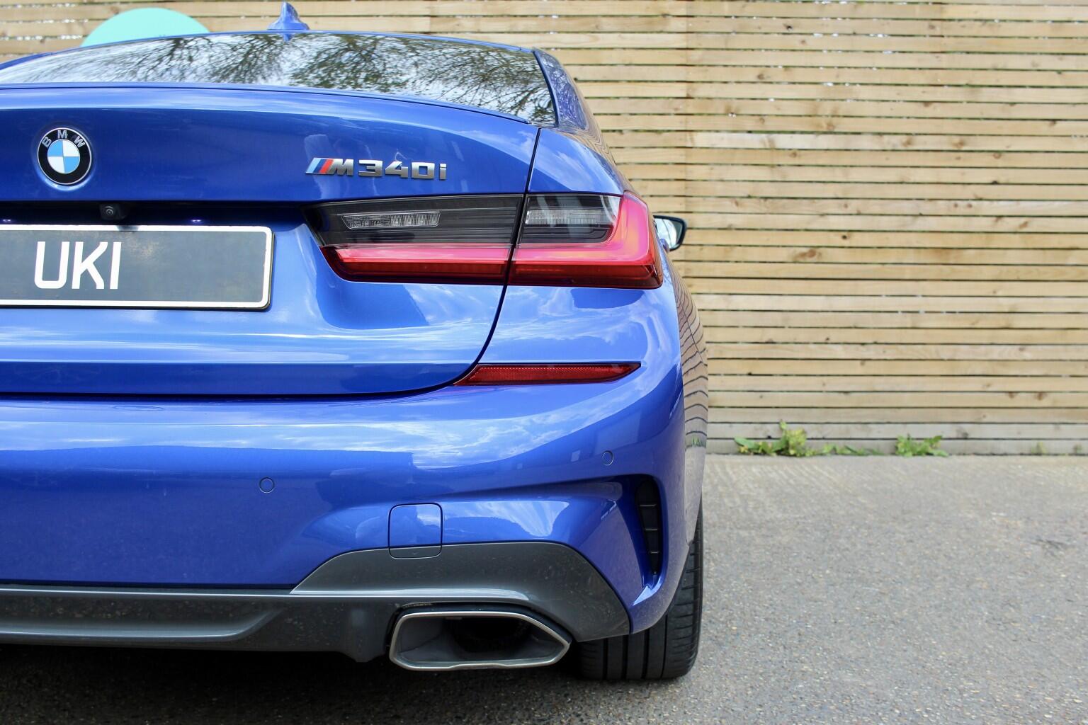 BMW 3 Series view 55