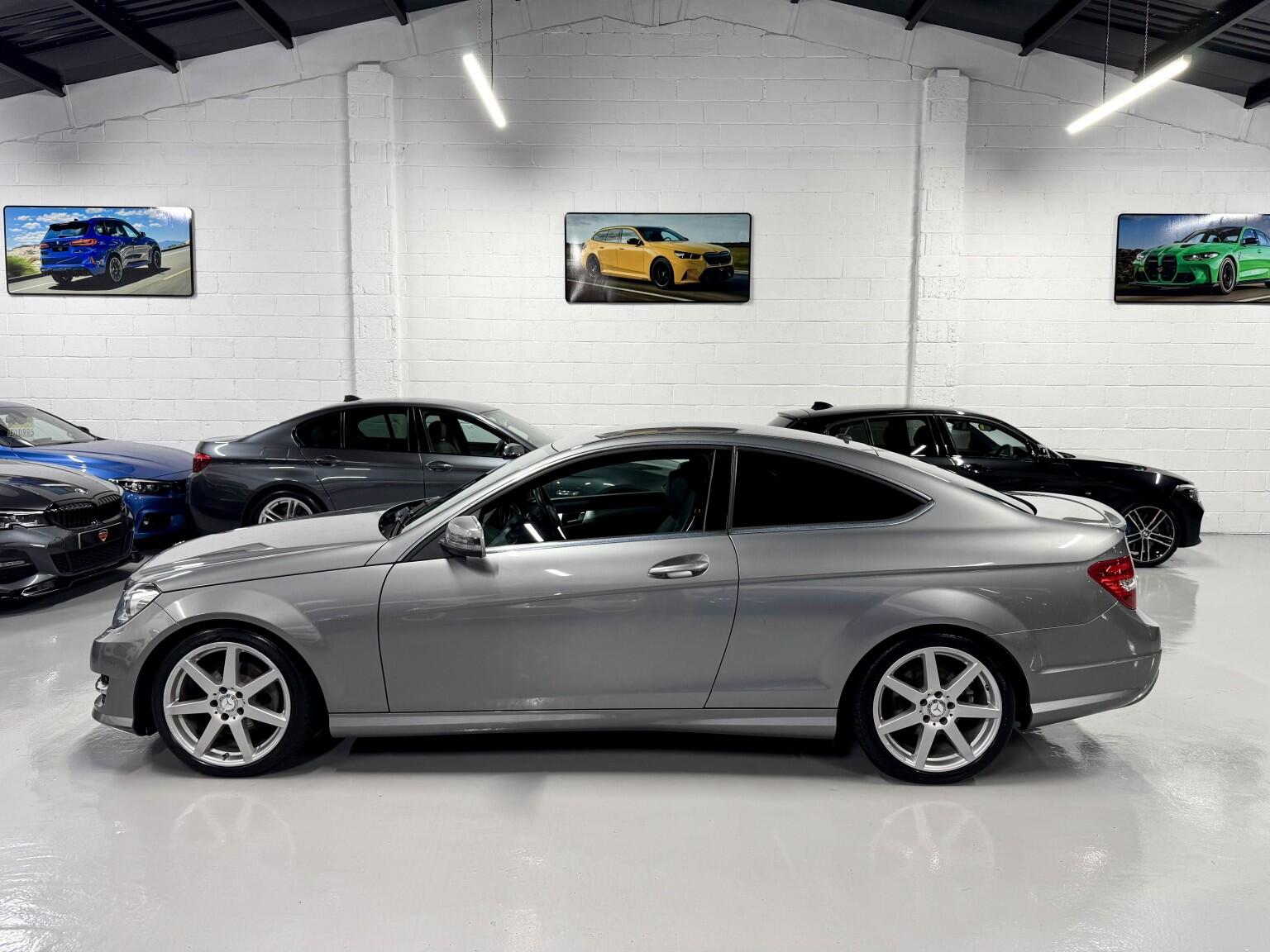 Mercedes-Benz C Class view 20