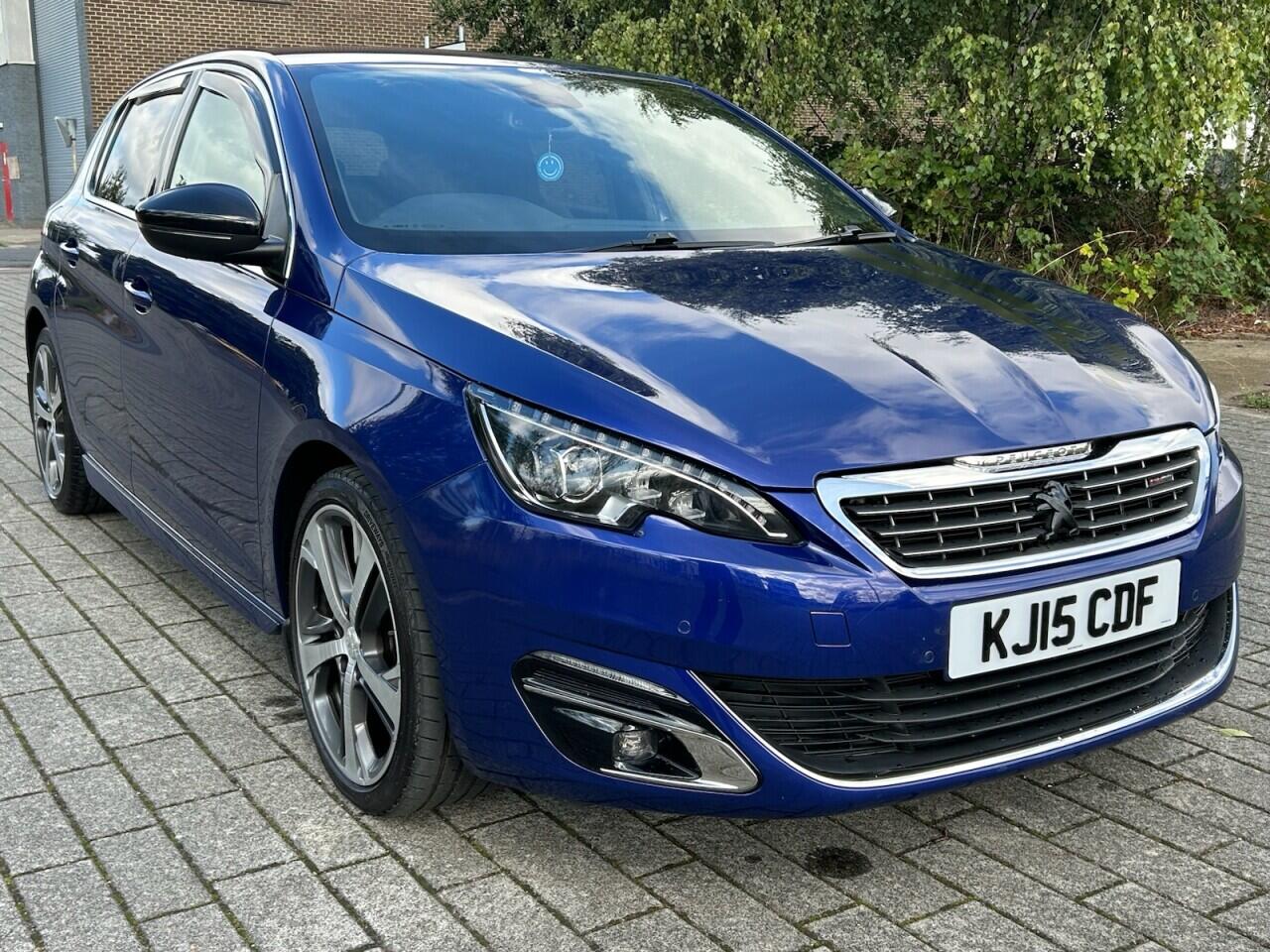 Peugeot 308 view 9