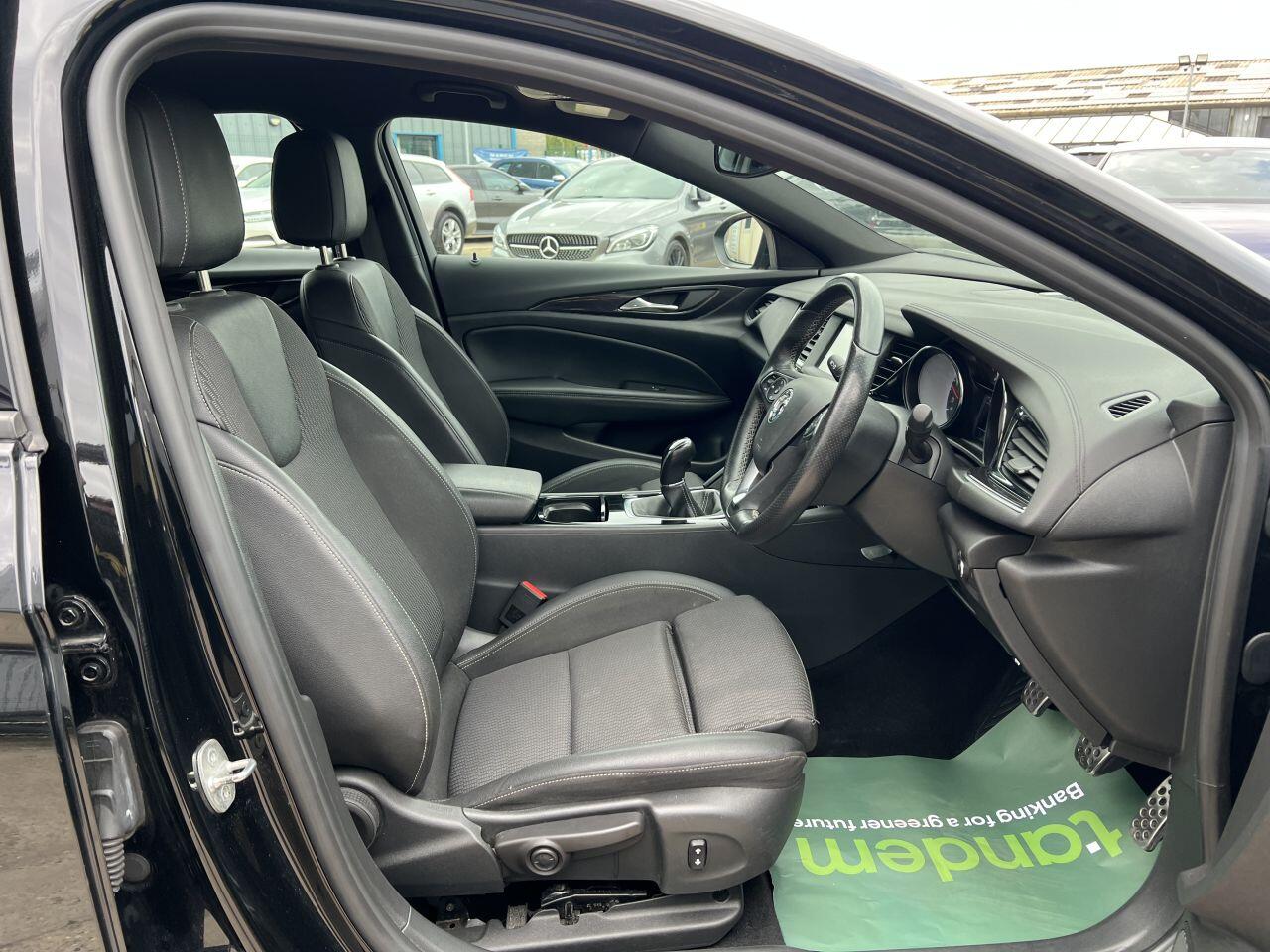 Vauxhall Insignia view 14