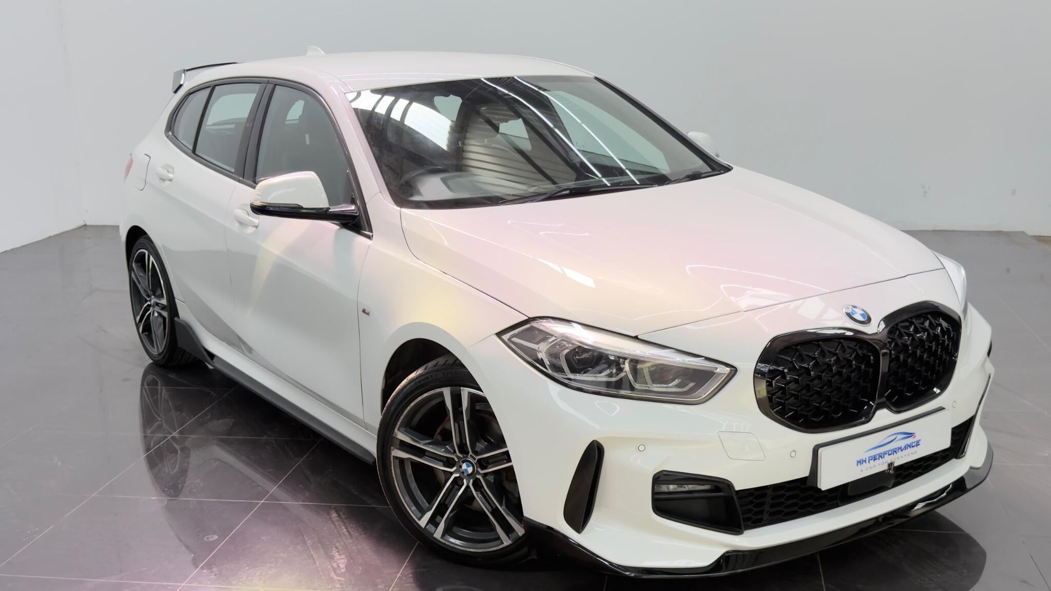 BMW 1 Series view 21