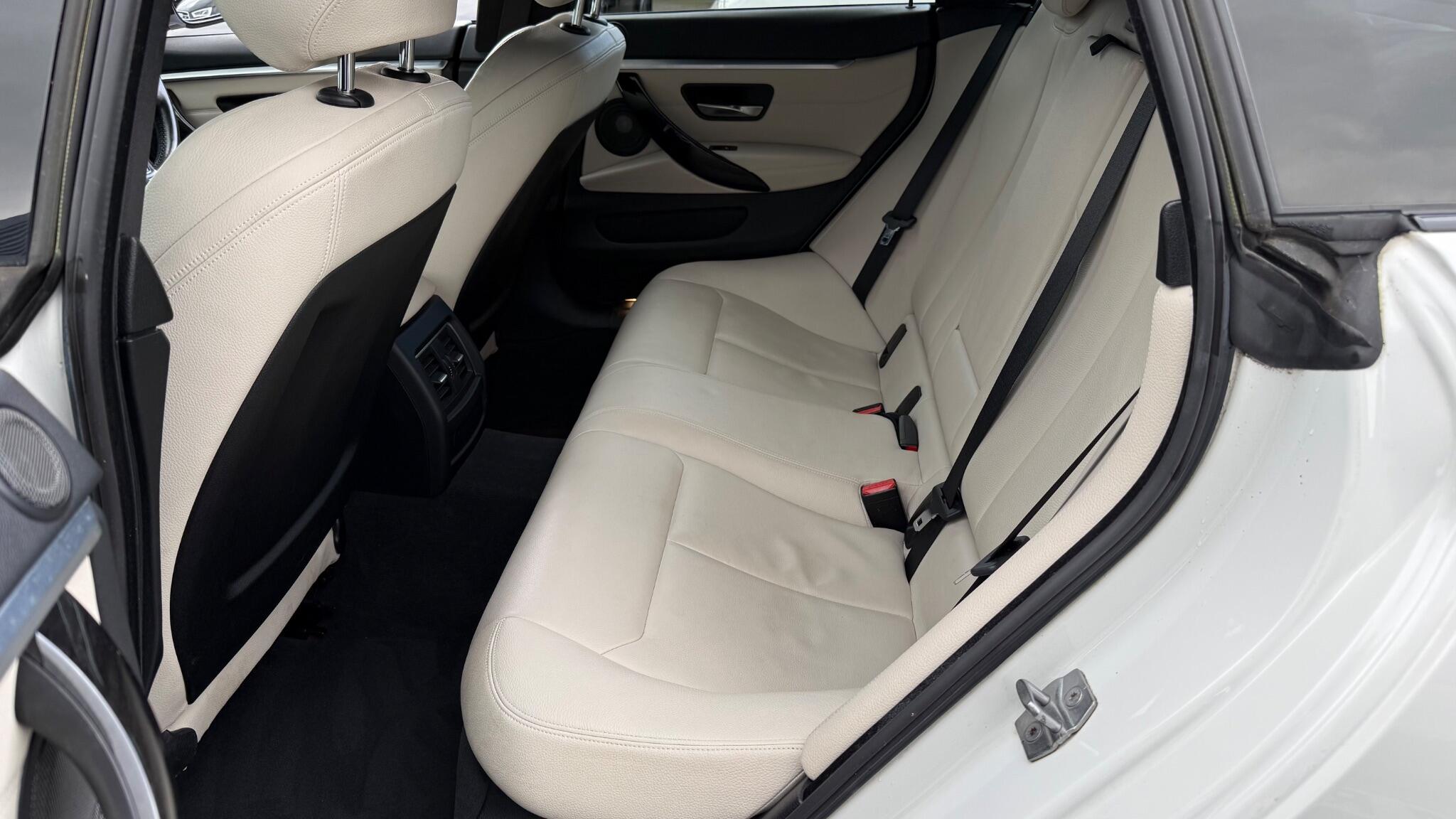 BMW 4 Series view 34