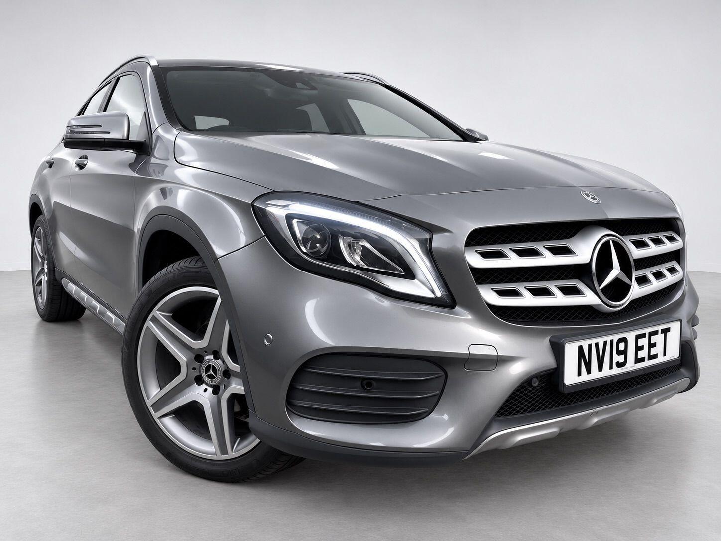 Mercedes-Benz Gla view 4